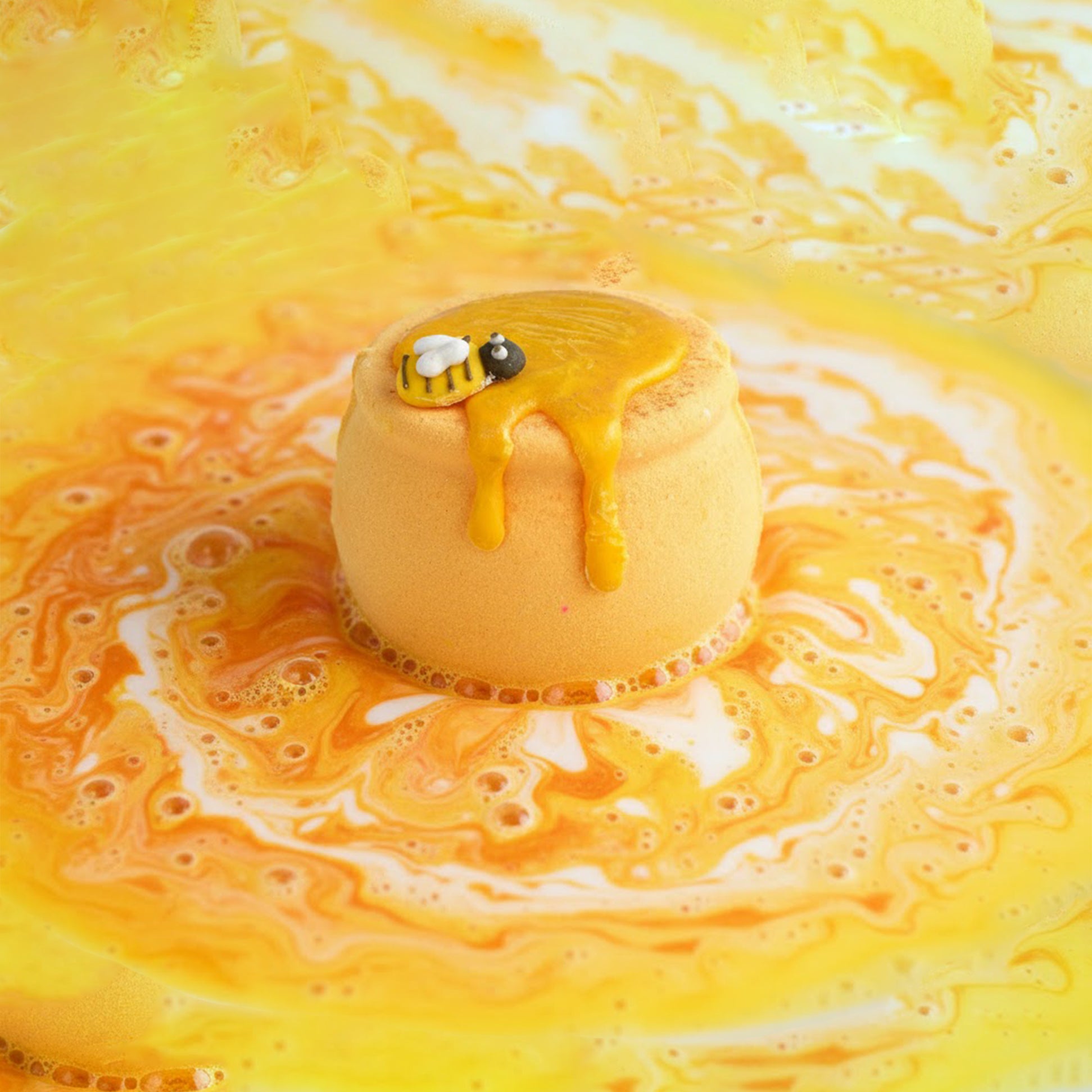 Bomb Cosmetics Honey Pot Bath Blaster