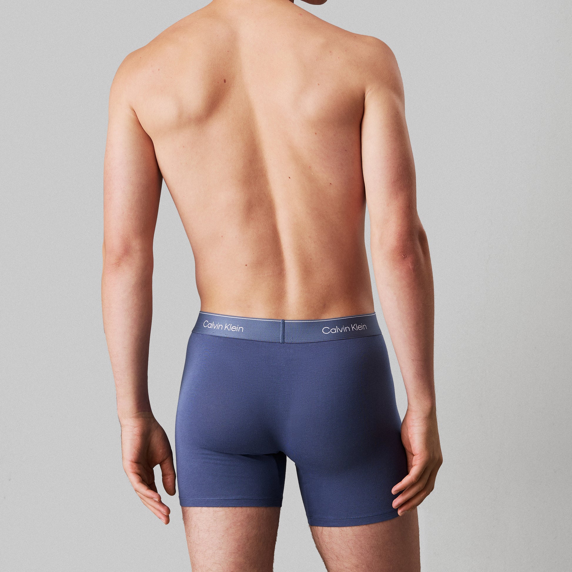 Calvin-Klein_SP2025_VQN_LV00NB4394VQN_3.jpg