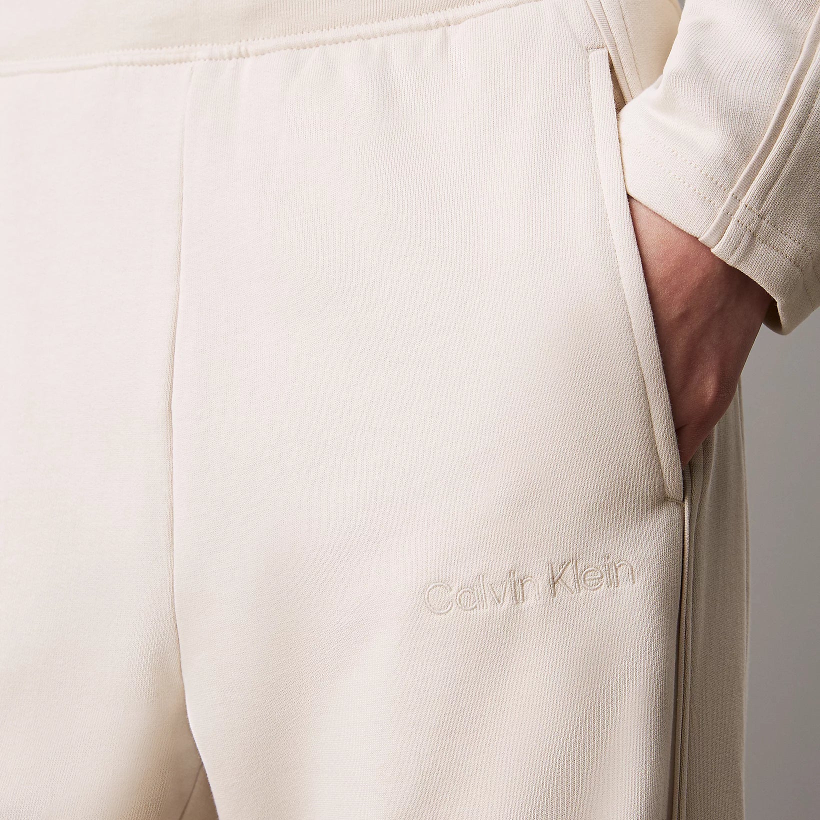 Calvin Klein TONAL LOGO LOUNGE Womens Joggers Sandshell