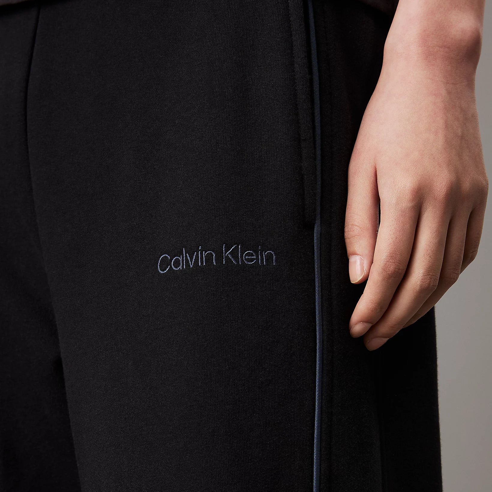 Calvin Klein TONAL LOGO LOUNGE Womens Joggers Black