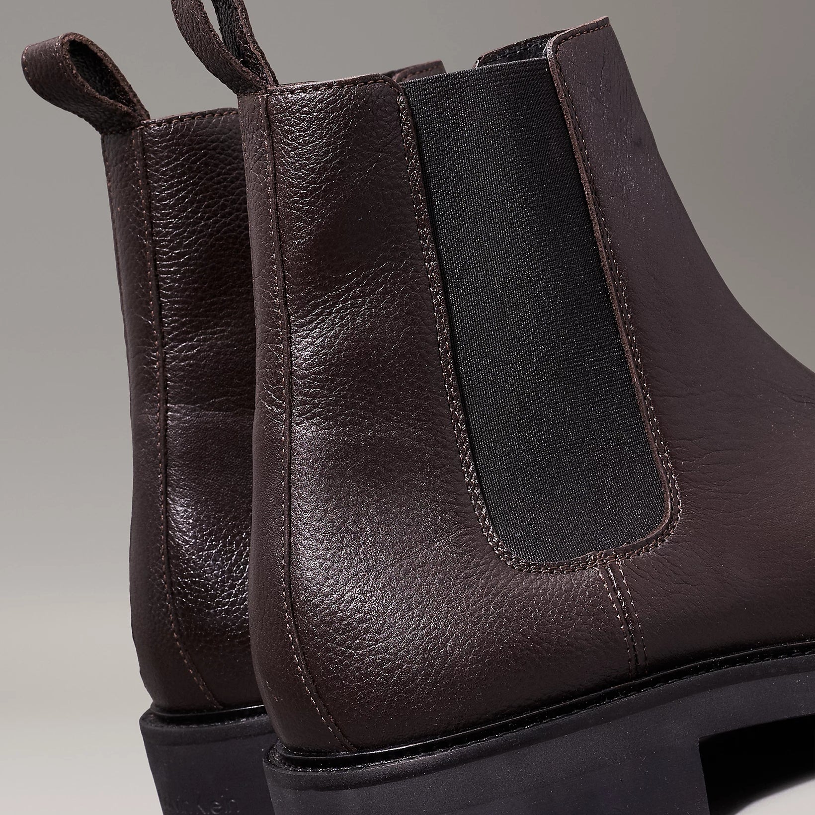 Calvin Klein CHELSEA BOOTS Mens Mole