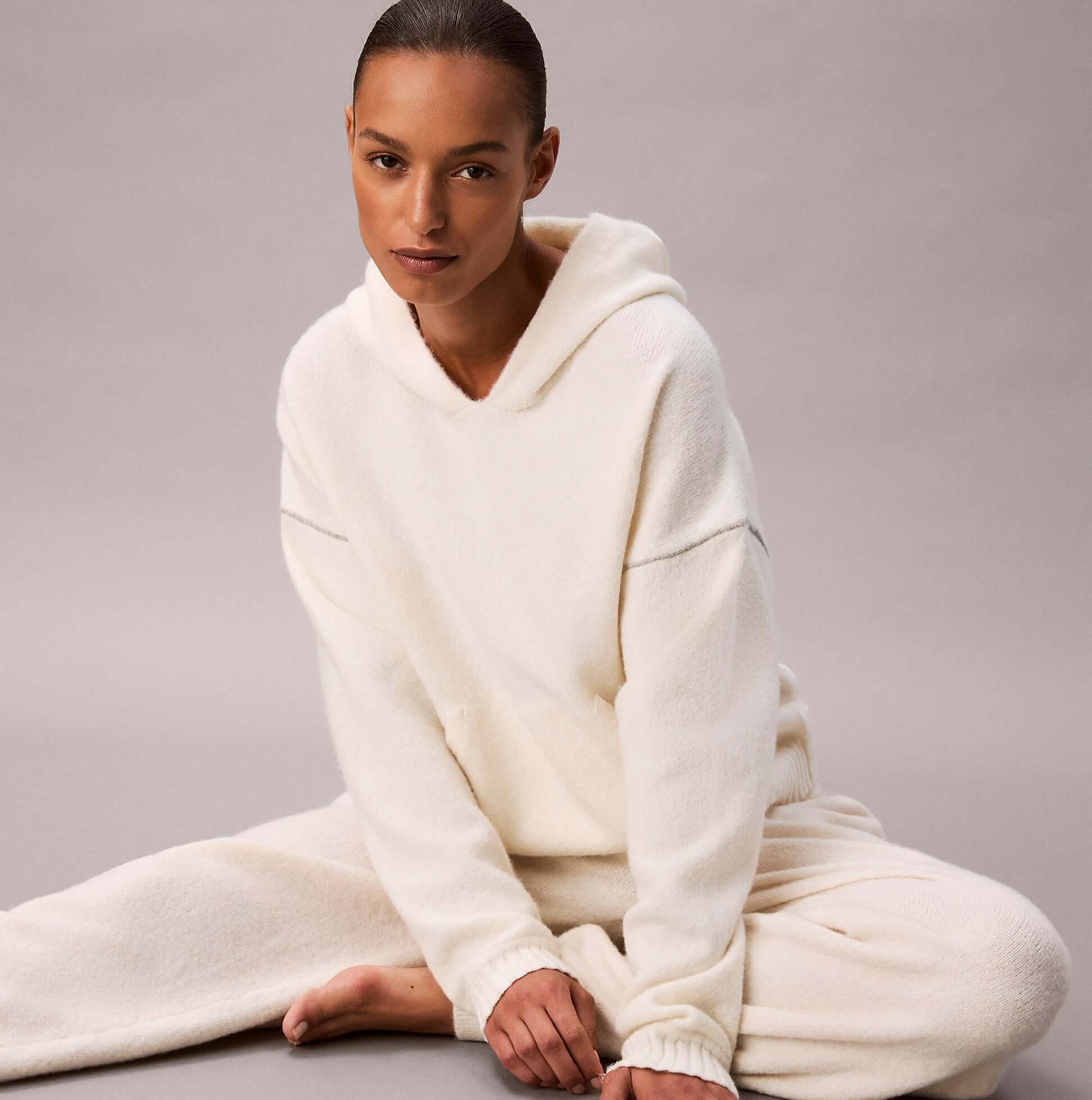 Calvin Klein PLUSH HOODIE. Womens Ivory