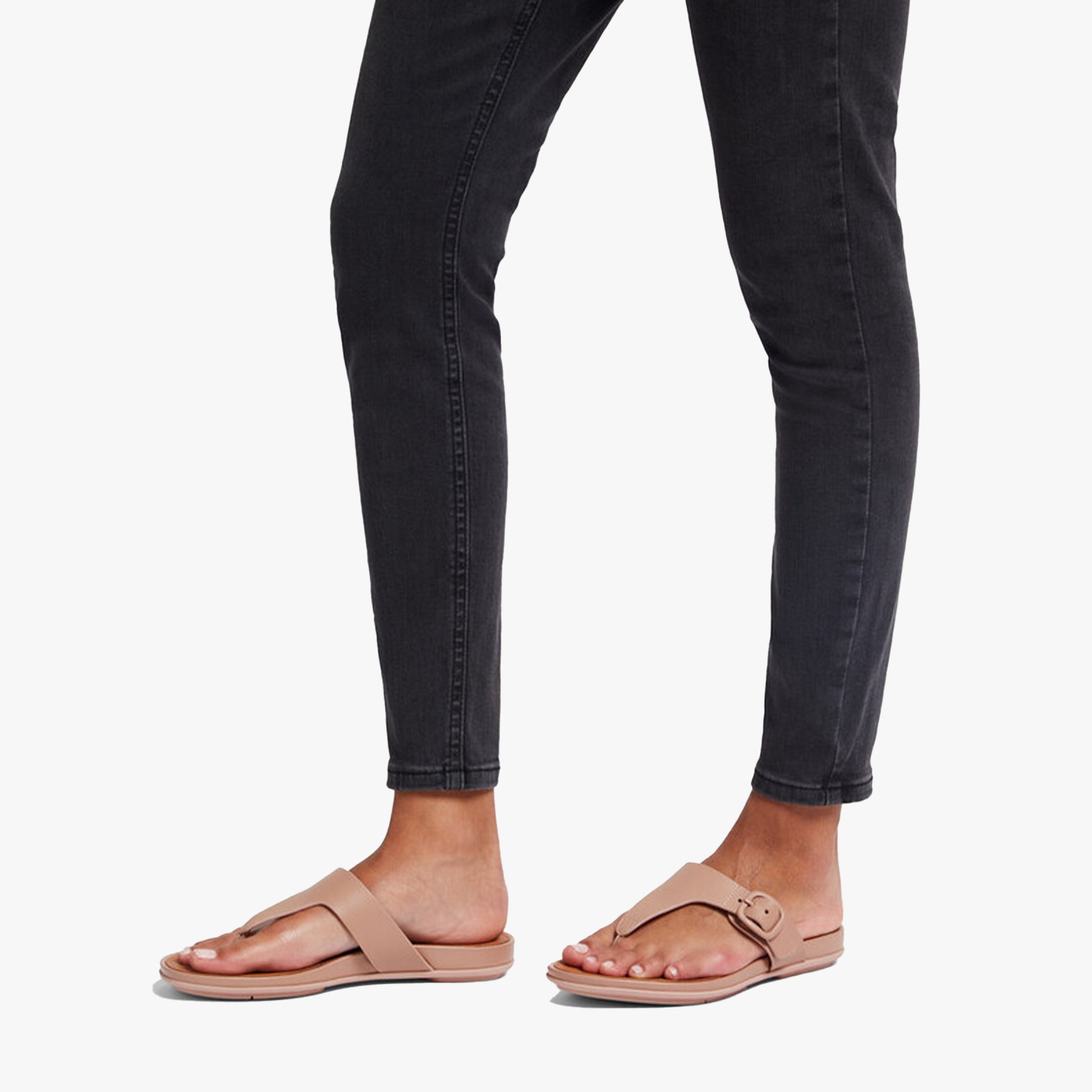 FitFlop GRACIE RUBBER-BUCKLE LEATHER Womens Toe Post Beige