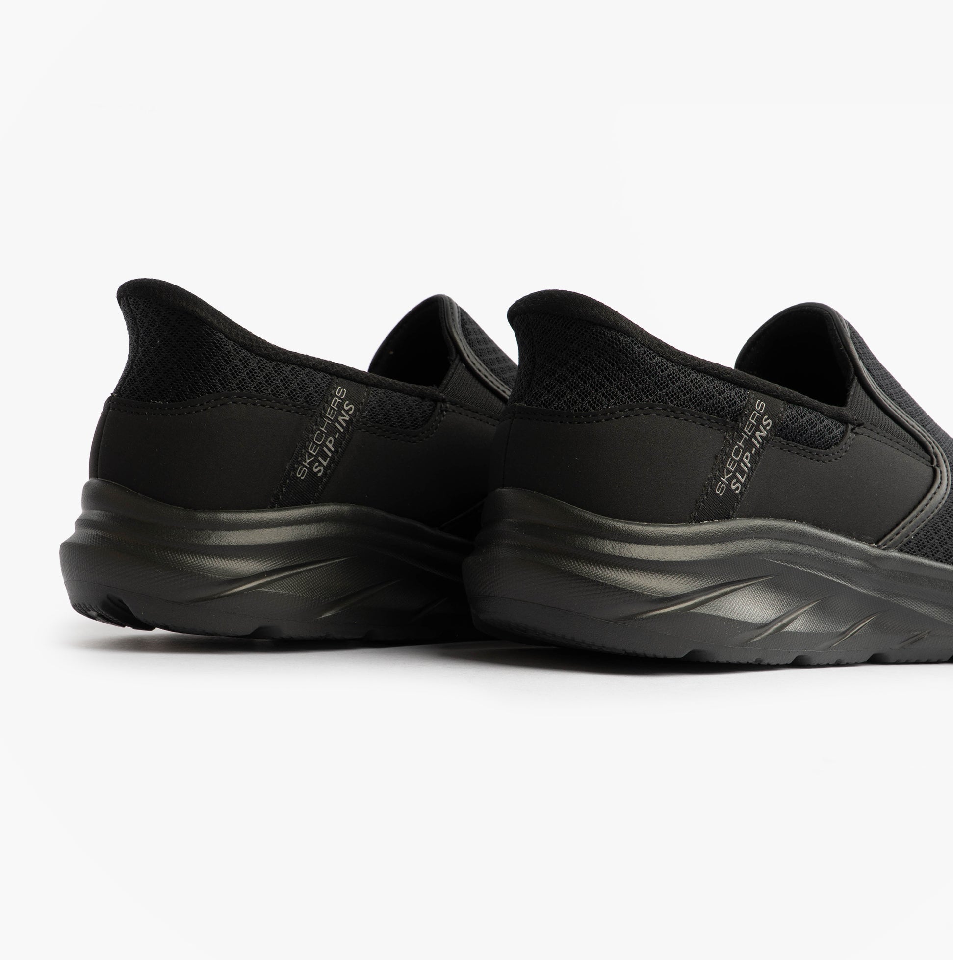 Skechers 233103/BBK EQUALIZER 6.0 - STOAVER Mens Trainers Black