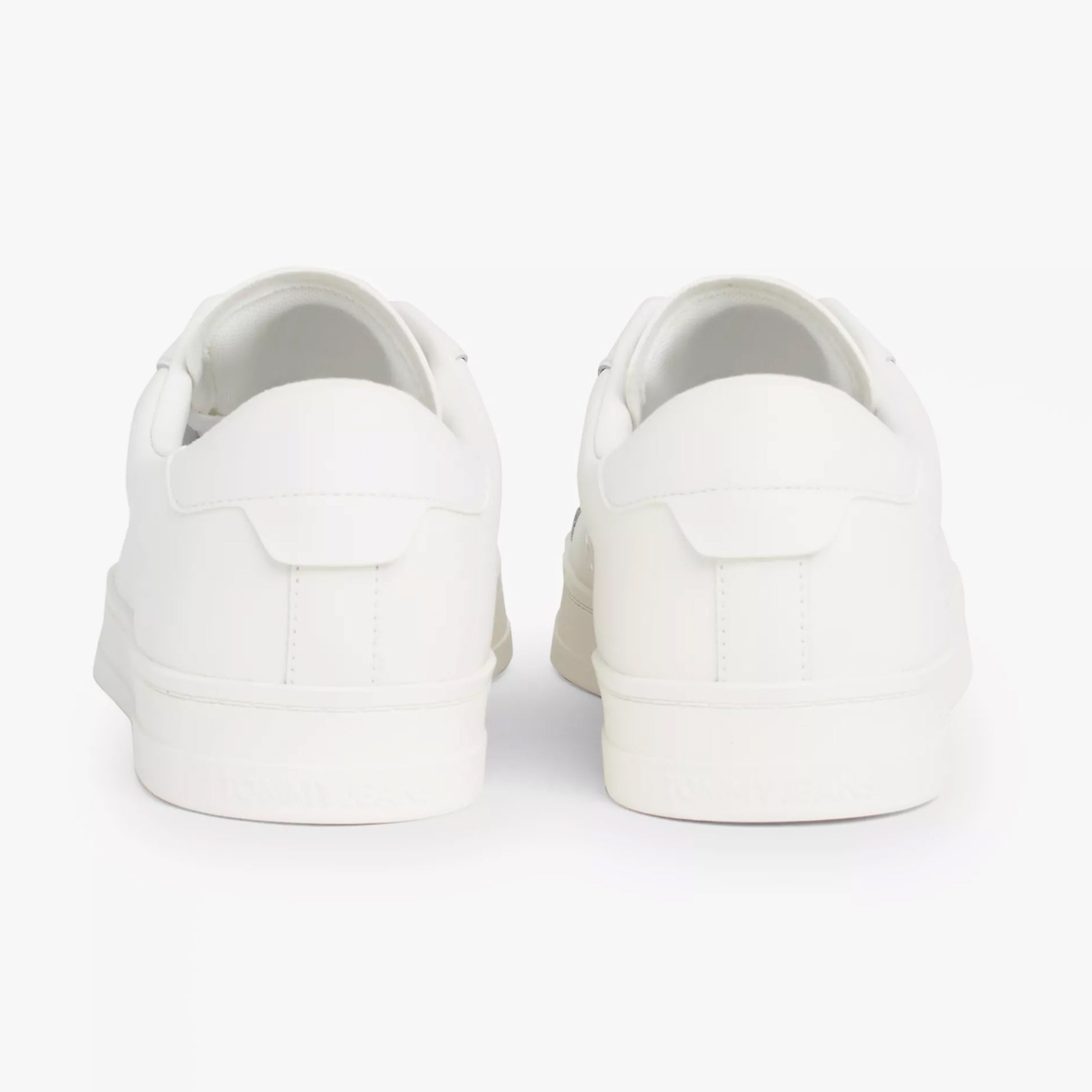 Tommy Hilfiger TJM LEATHER LOW CUPS Mens Trainers Ecru