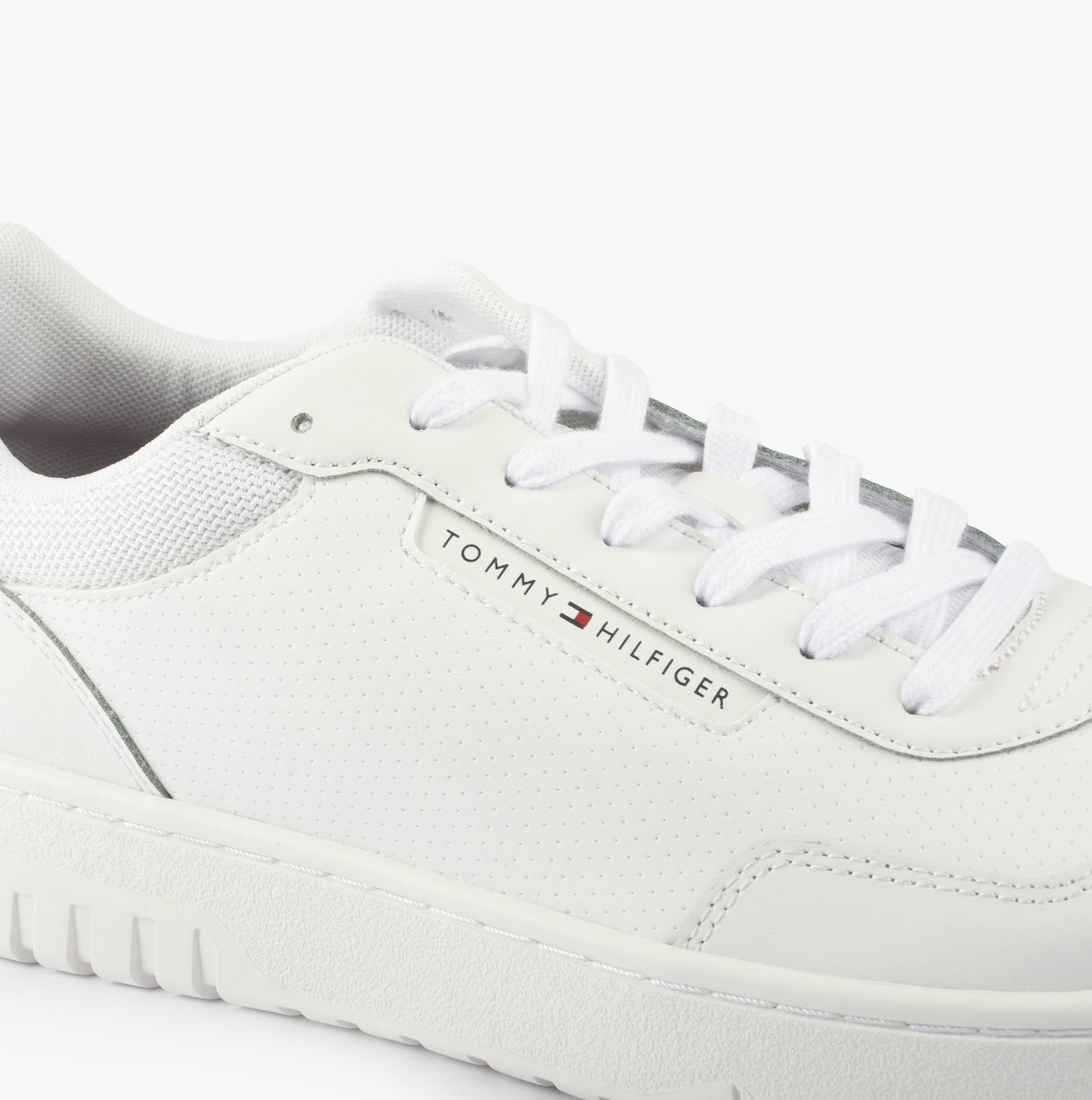 Tommy Hilfiger TH BASKET CORE Mens Trainers White