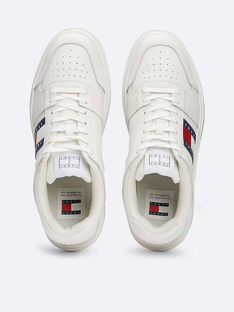 Tommy Hilfiger THE BROOKLYN LEATHER Trainers Mens Ecru