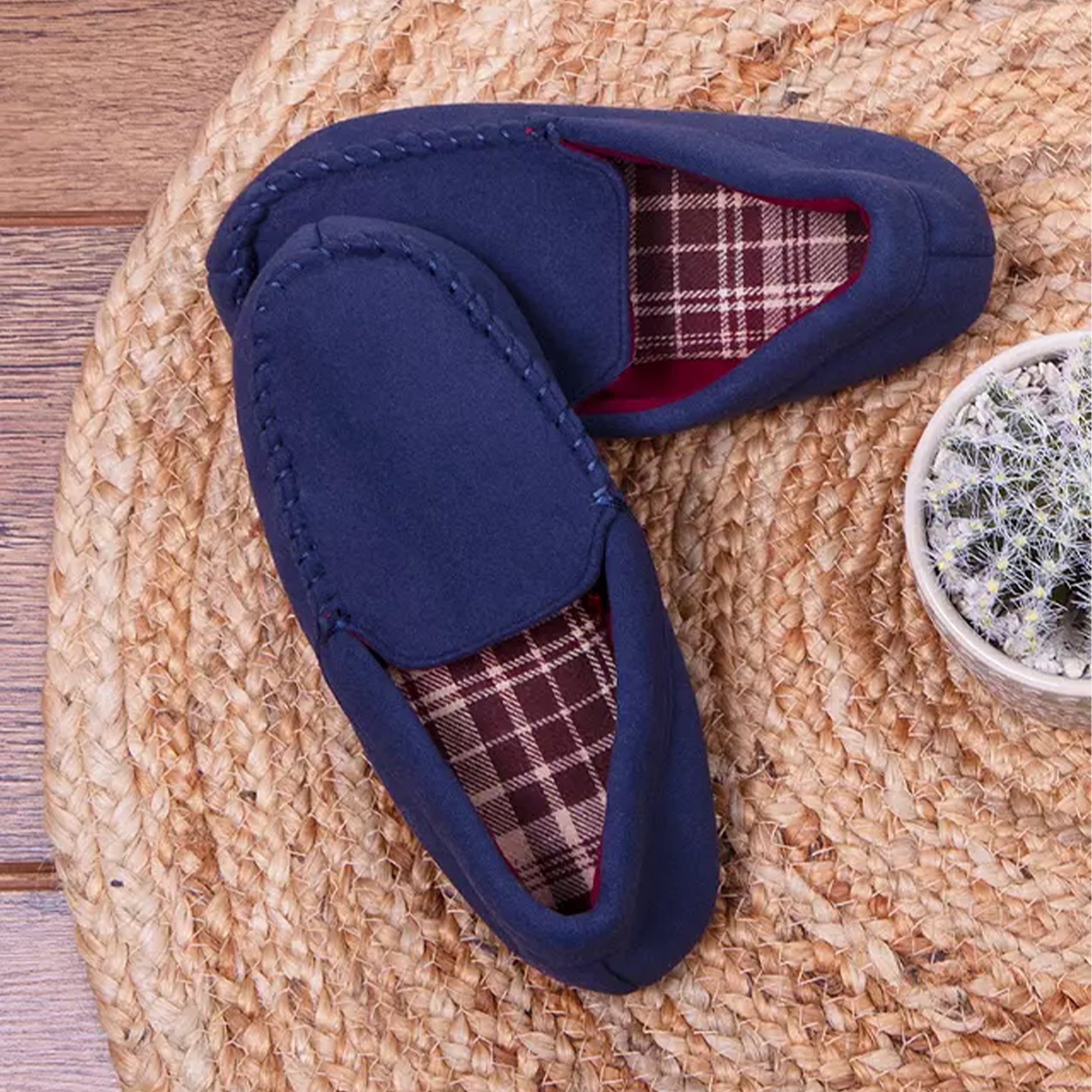 Totes Isotoner MOLESKIN CHECK LINED Boys Moccasin Slippers Navy