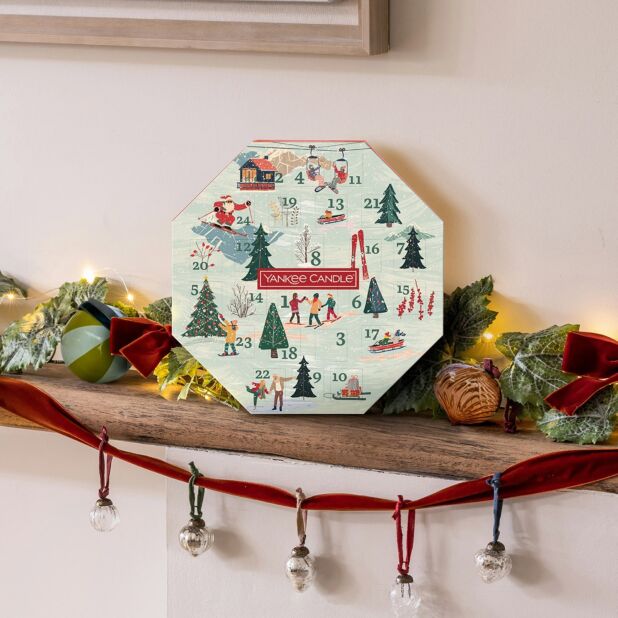 Yankee 24 days of Fragrance Wreath Advent Calendar