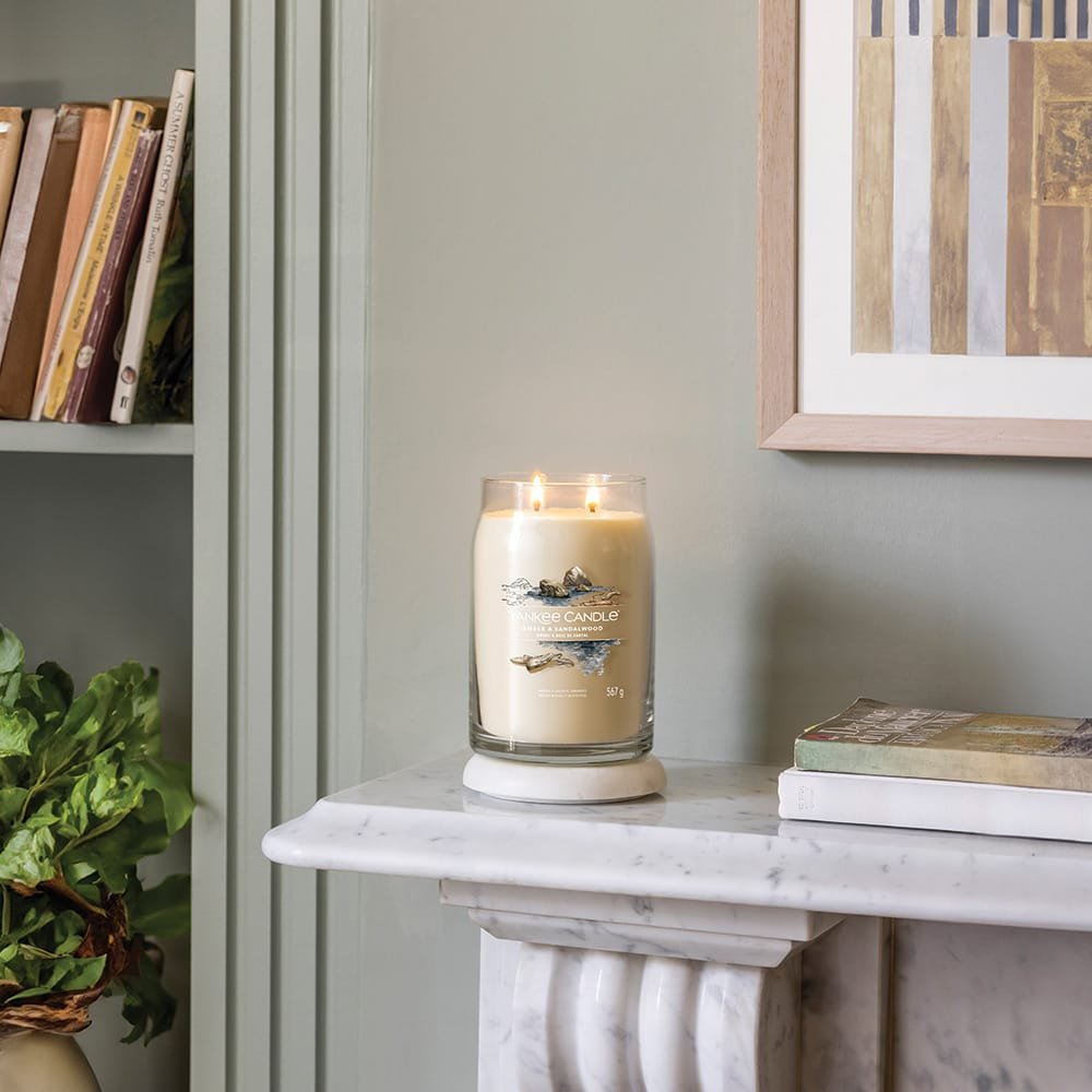 Amber & Sandalwood Signature Large Jar