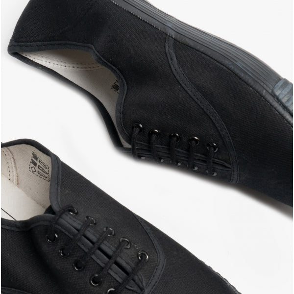 DEK NOVA Unisex Lace Plimsolls Black