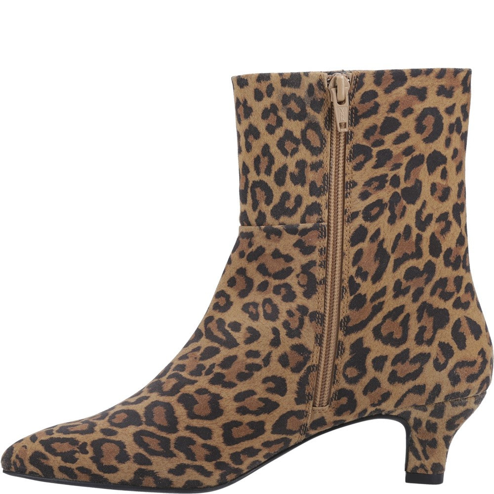 Hush Puppies Nahla kitten heel boot Womens Ankle Boots Tan