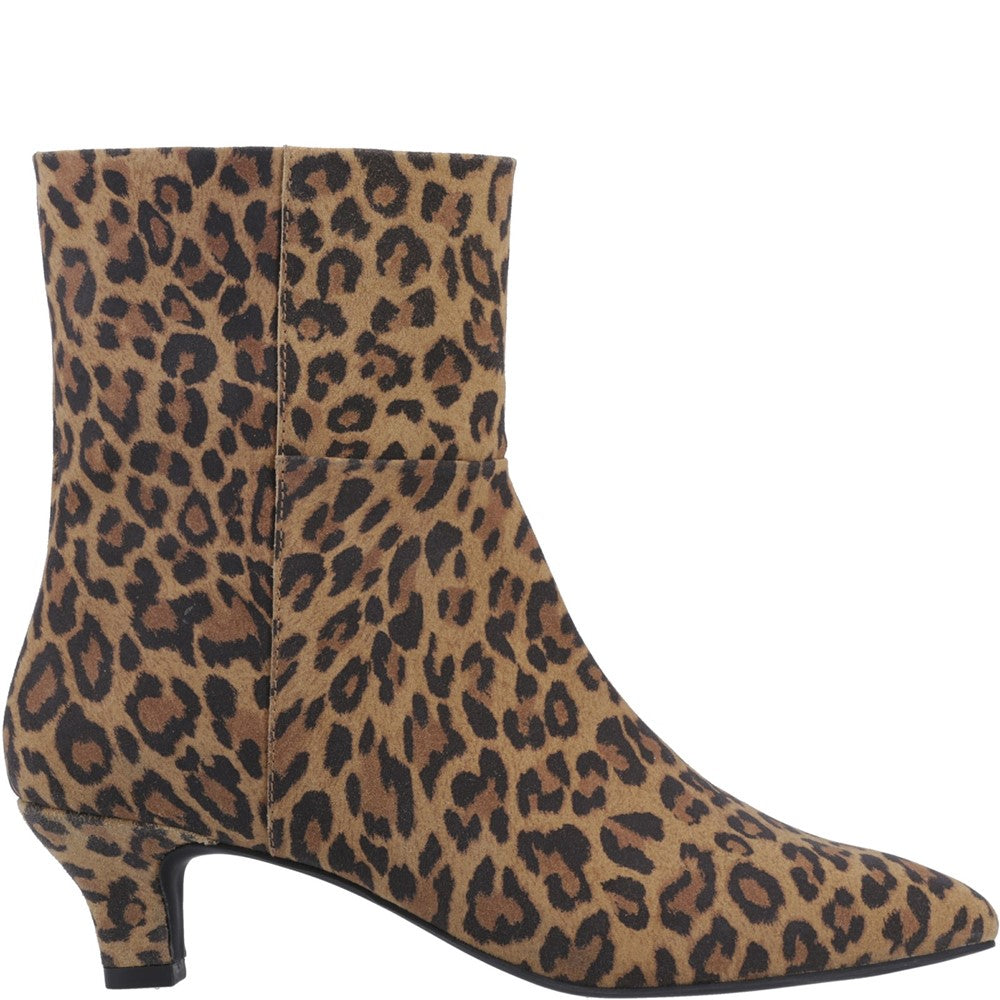 Hush Puppies Nahla kitten heel boot Womens Ankle Boots Tan
