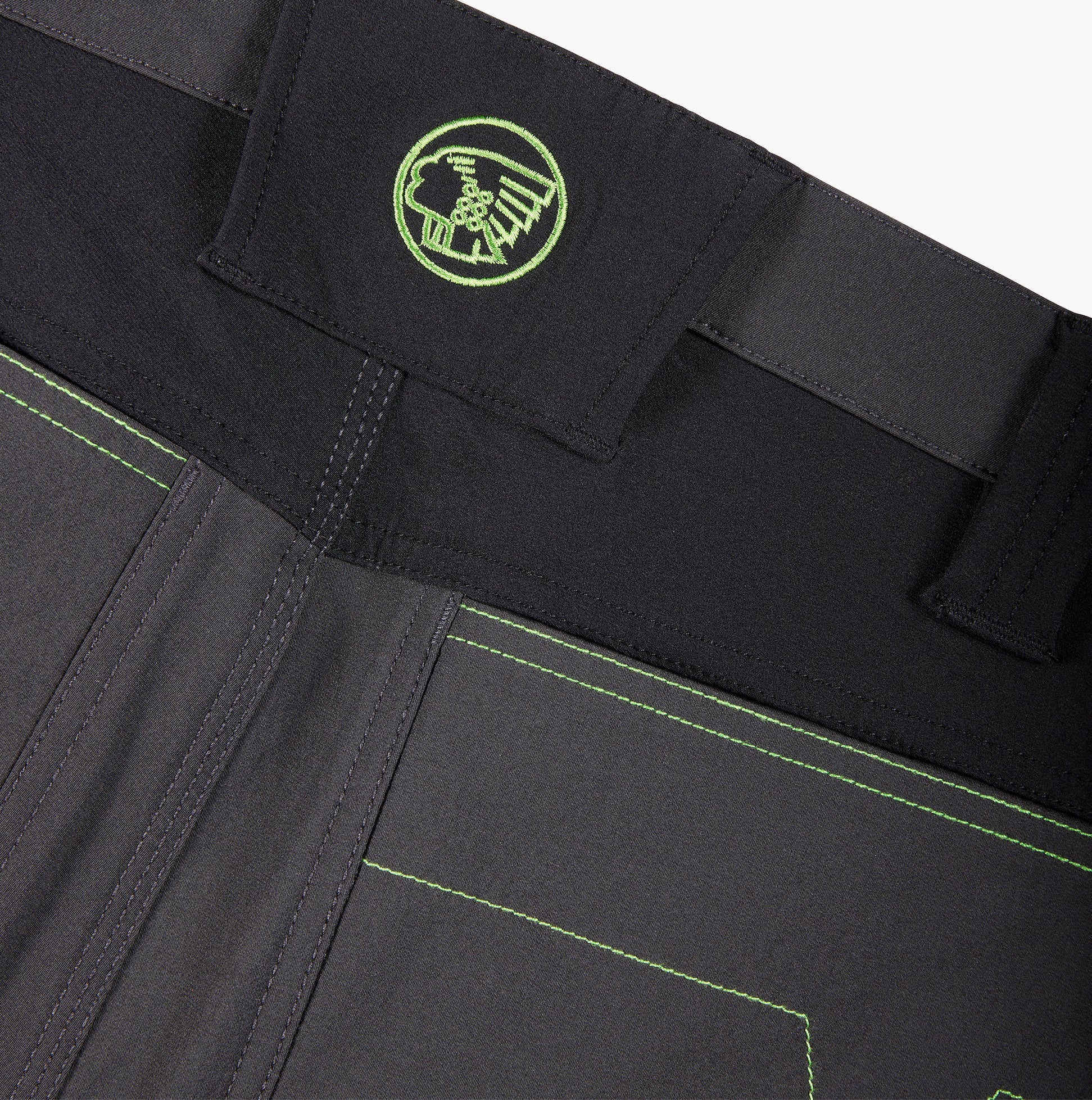 Apache CALGARY Mens Trousers Black