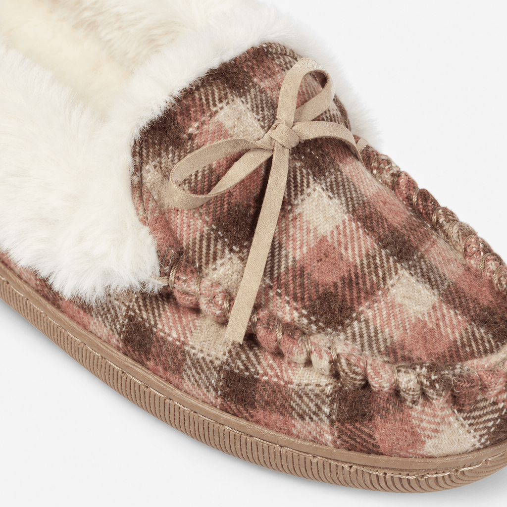 CAITHNESS/BEIGE CAITHNESS Womens Moccasin Slippers Beige