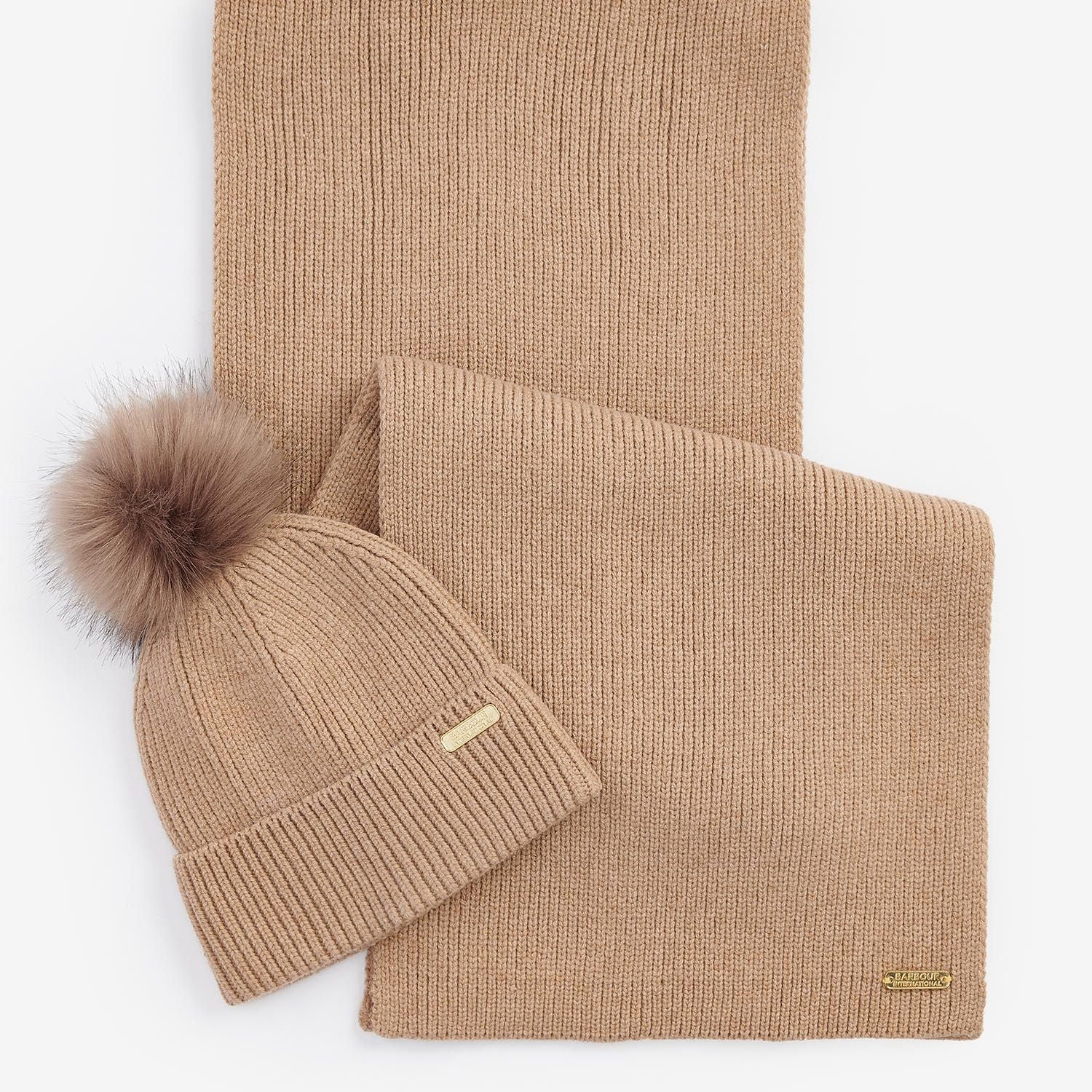 Barbour MALLORY BEANIE AND SCARF Gift Set Womens Light Trench