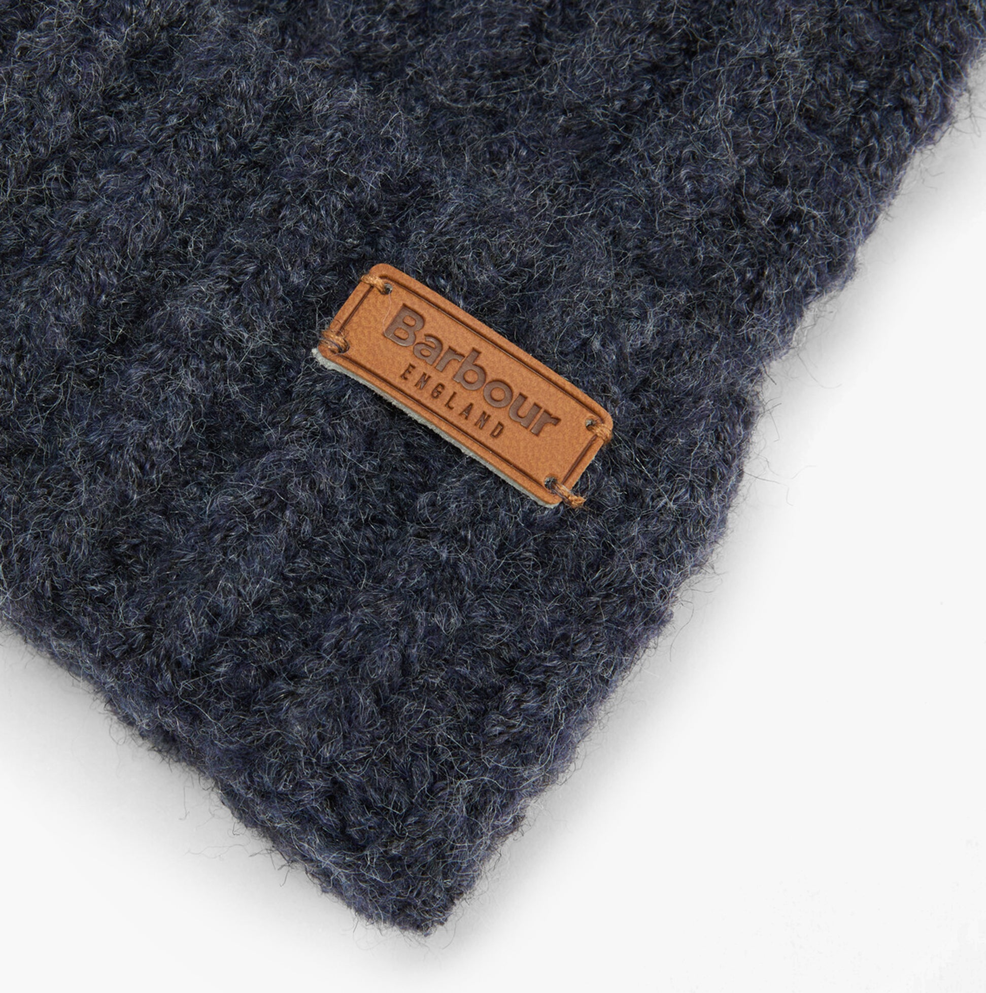 Barbour SALTBURN BEANIE & TARTAN SCARF Gift Set Womens Beanie Winterberry Tartan