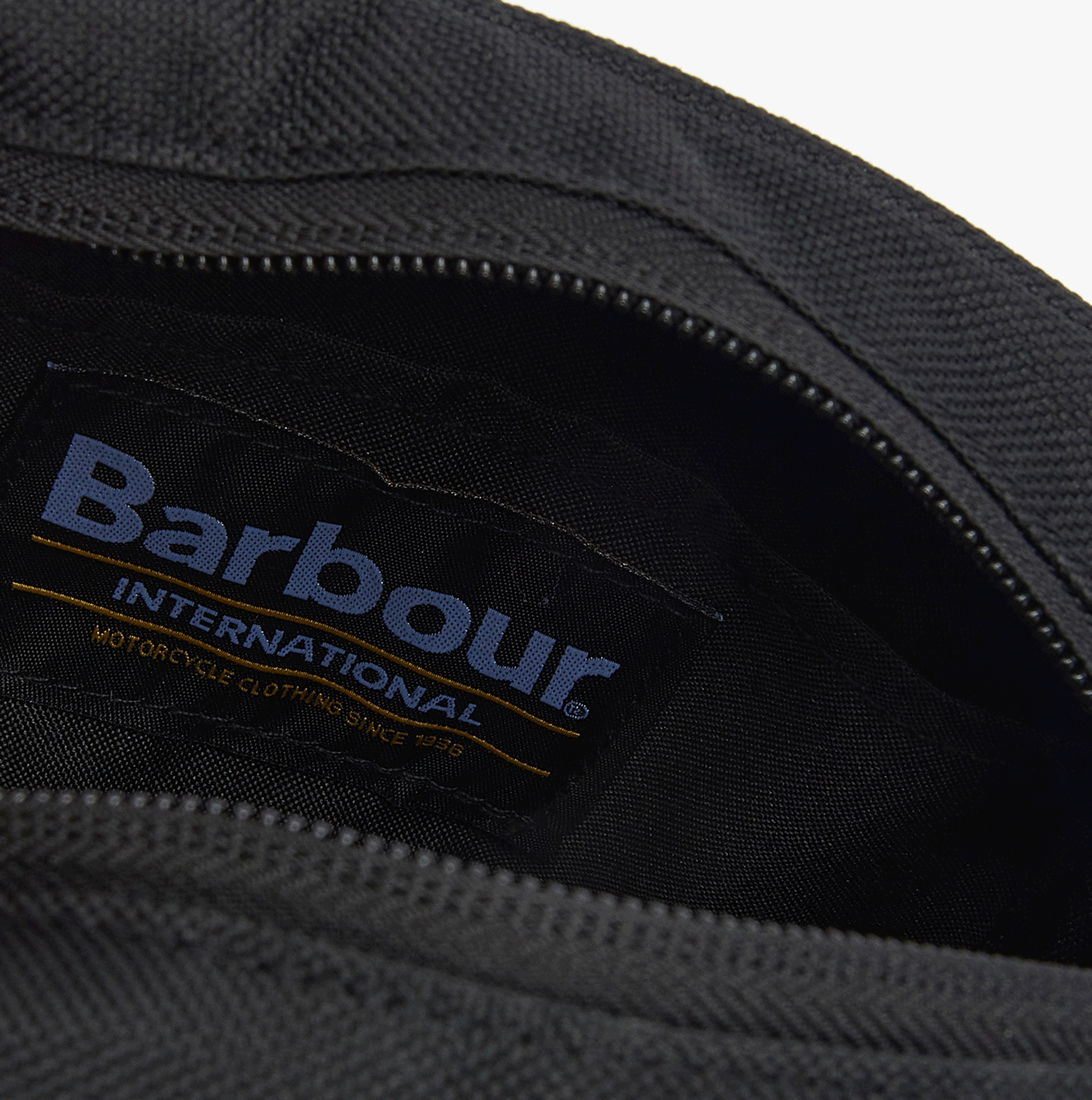 Barbour KNOCKHILL ESSENTIAL Unisex Adults Crossbody Bag Black