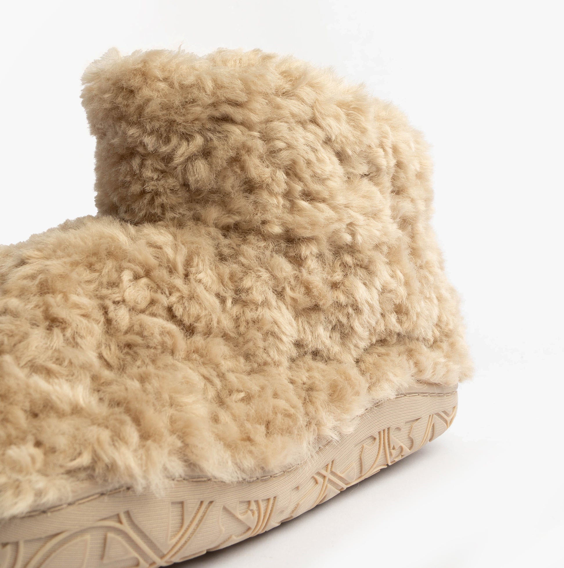 Bedroom Athletics LAUREN Womens Slipper Boots Biscuit