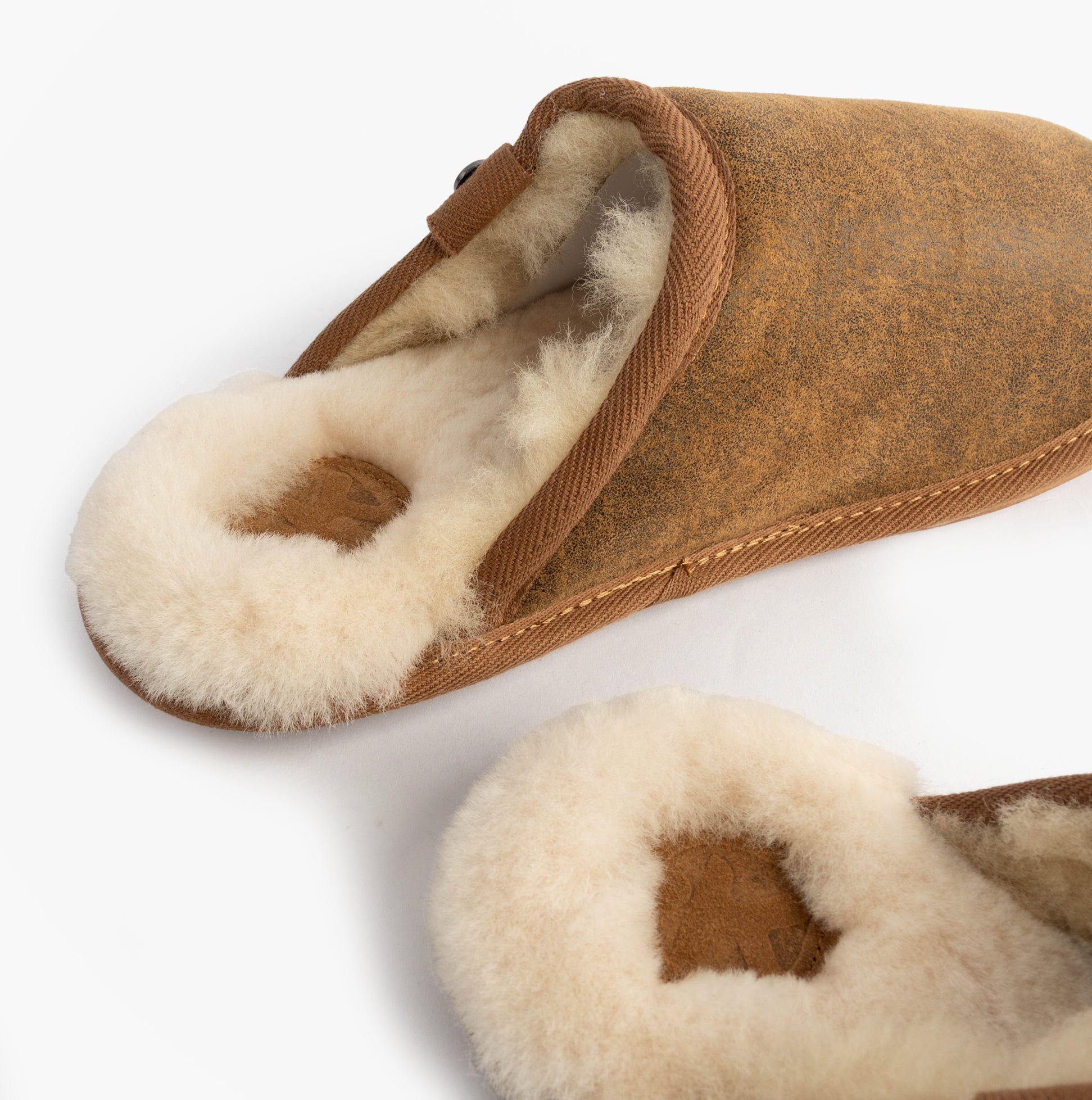 Bedroom Athletics KIEFER Mens Mule Slippers Distressed Coffee