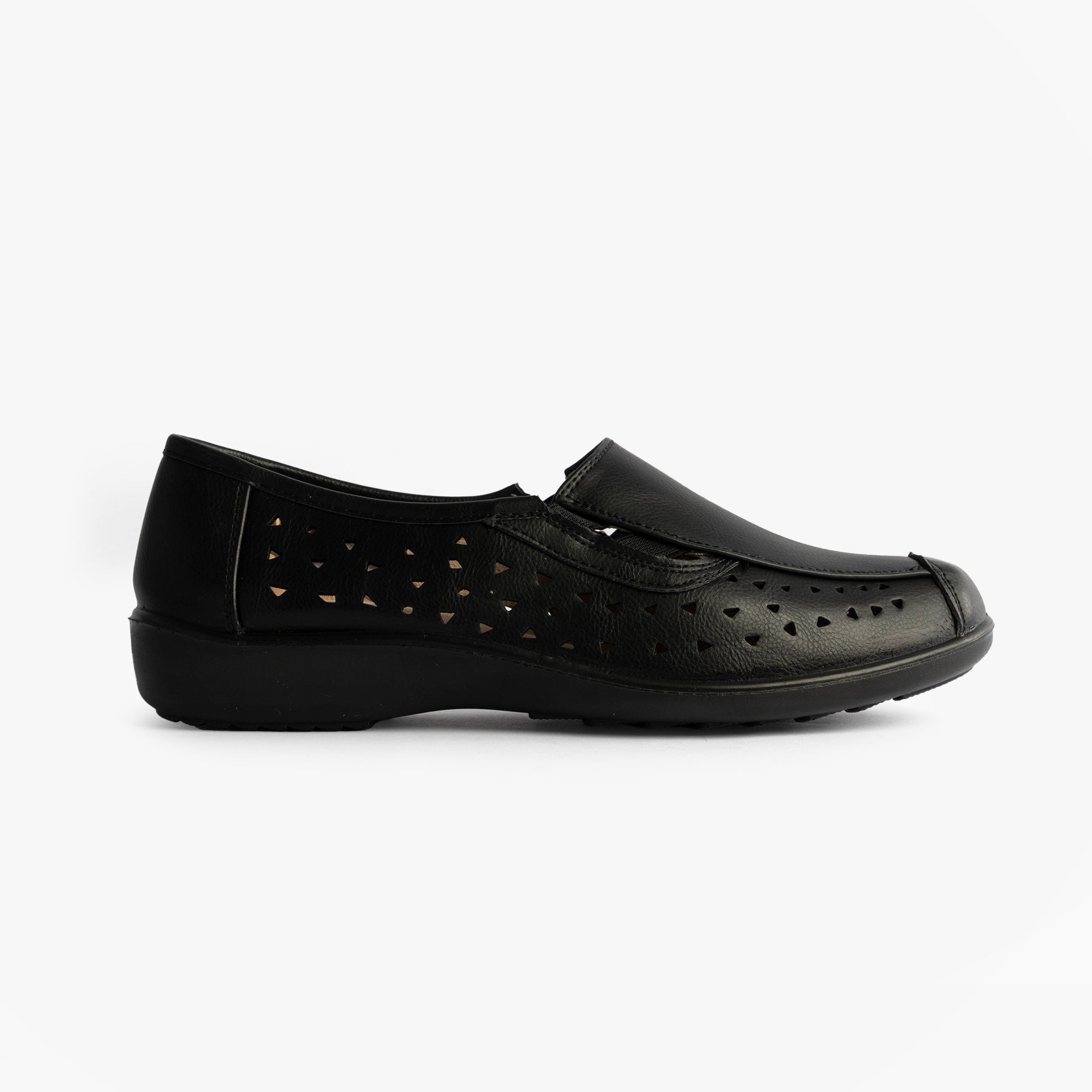 Boulevard MARSHA Womens Cut-Out Slip-On Shoes Black