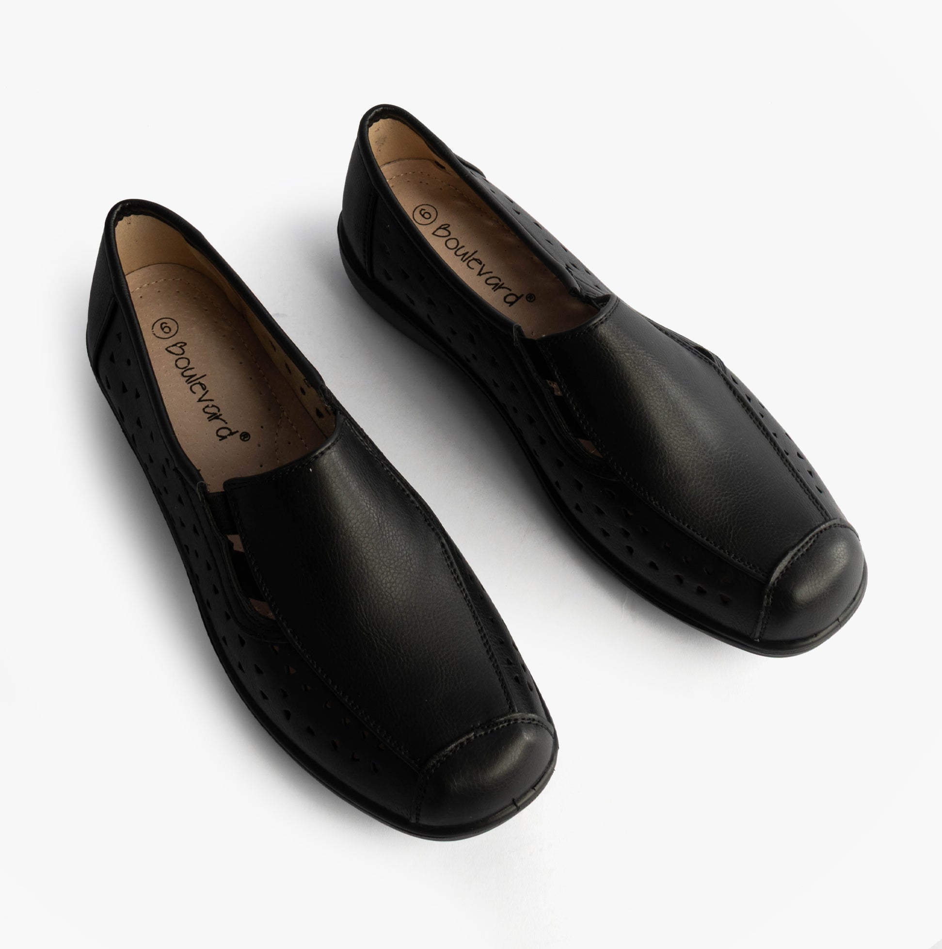 Boulevard MARSHA Womens Cut-Out Slip-On Shoes Black