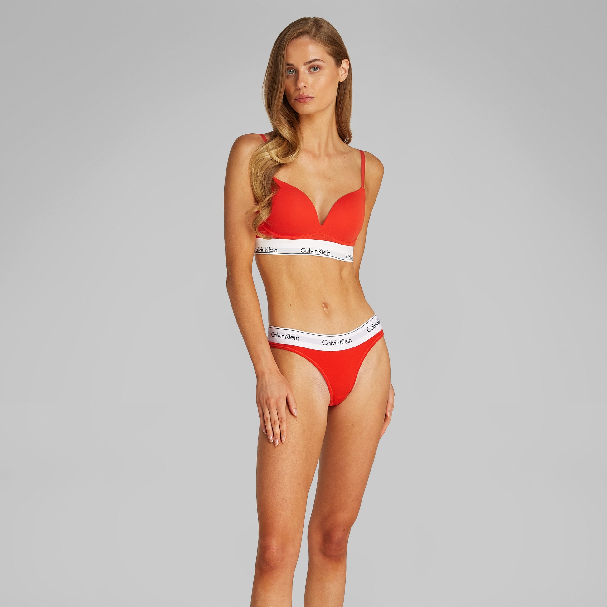 Calvin-Klein_SP2025_VO3_0000F3786EVO3.jpg