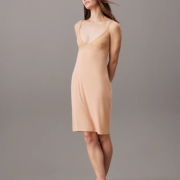 Calvin Klein SCULPT LACE LOUNGE Full Slip Nightdress Womens Subtle Bloom