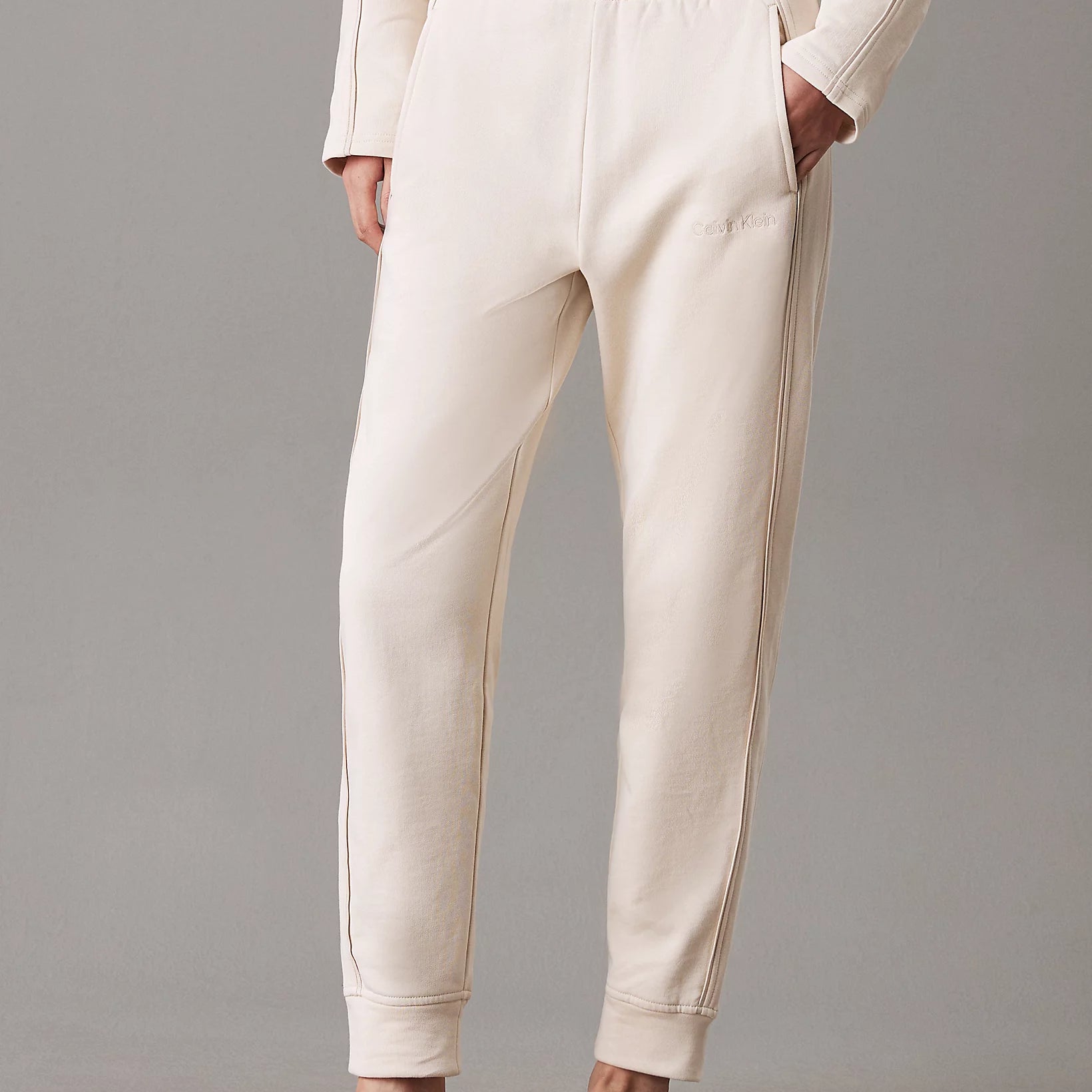 Calvin Klein TONAL LOGO LOUNGE Womens Joggers Sandshell