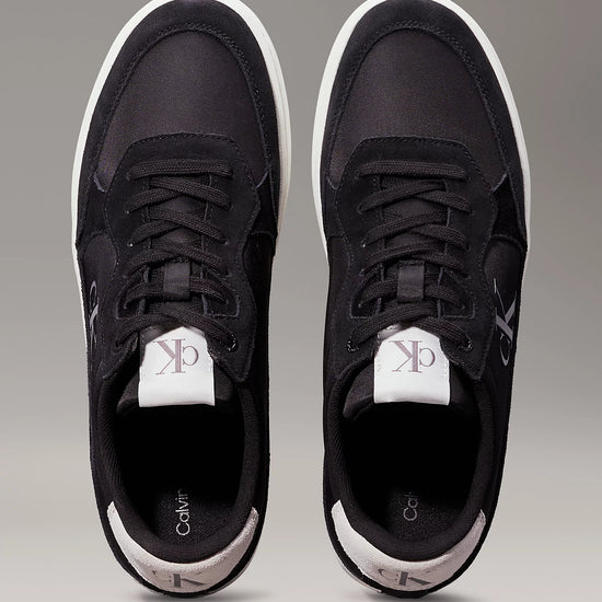 CalvinKlein-[YM0YM011000GM]-Black-BrightWhite-2.webp