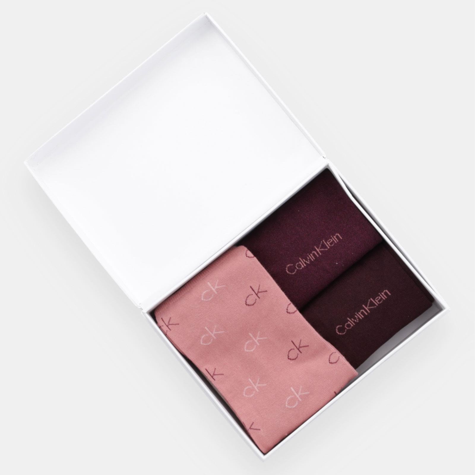 Calvin Klein 3 Pack Giftboxed Logo Womens Crew Socks Burgundy Combo