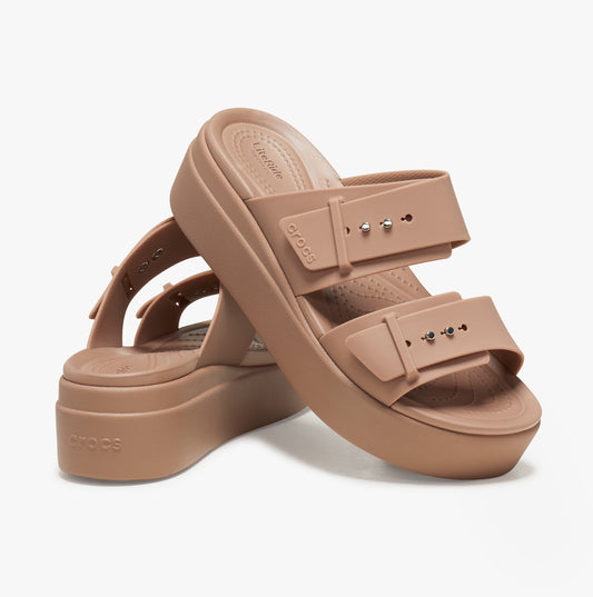 207431-2Q9 BROOKLYN BUCKLE LOW WEDGE Womens Sandals Latte