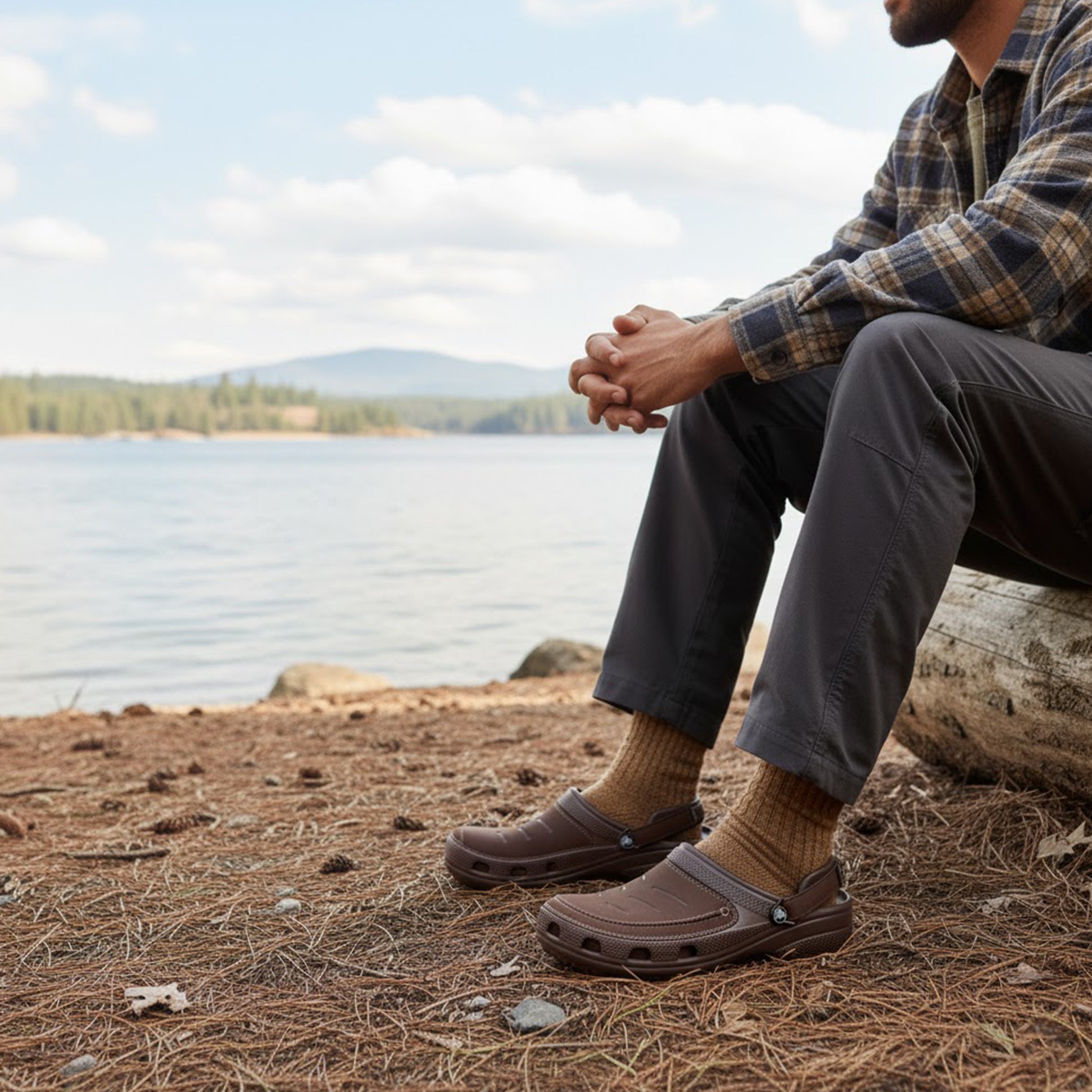 Crocs 207689-23D YUKON VISTA II LITERIDE Mens Clogs Espresso/Mushroom