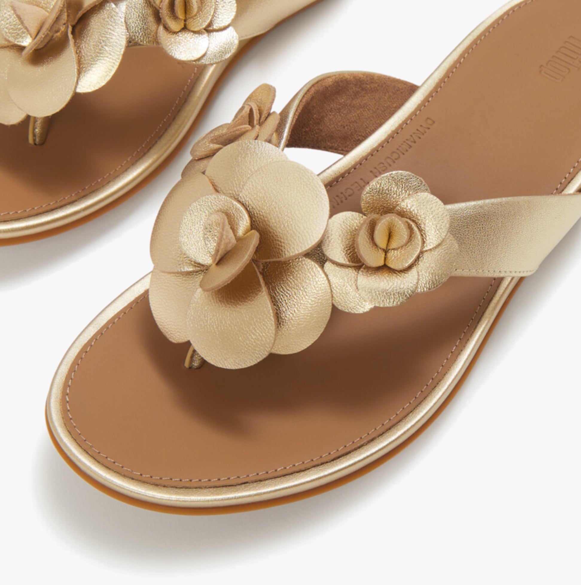 FitFlop GRACIE FLOWER Womens Toe-Post Sandals Platino