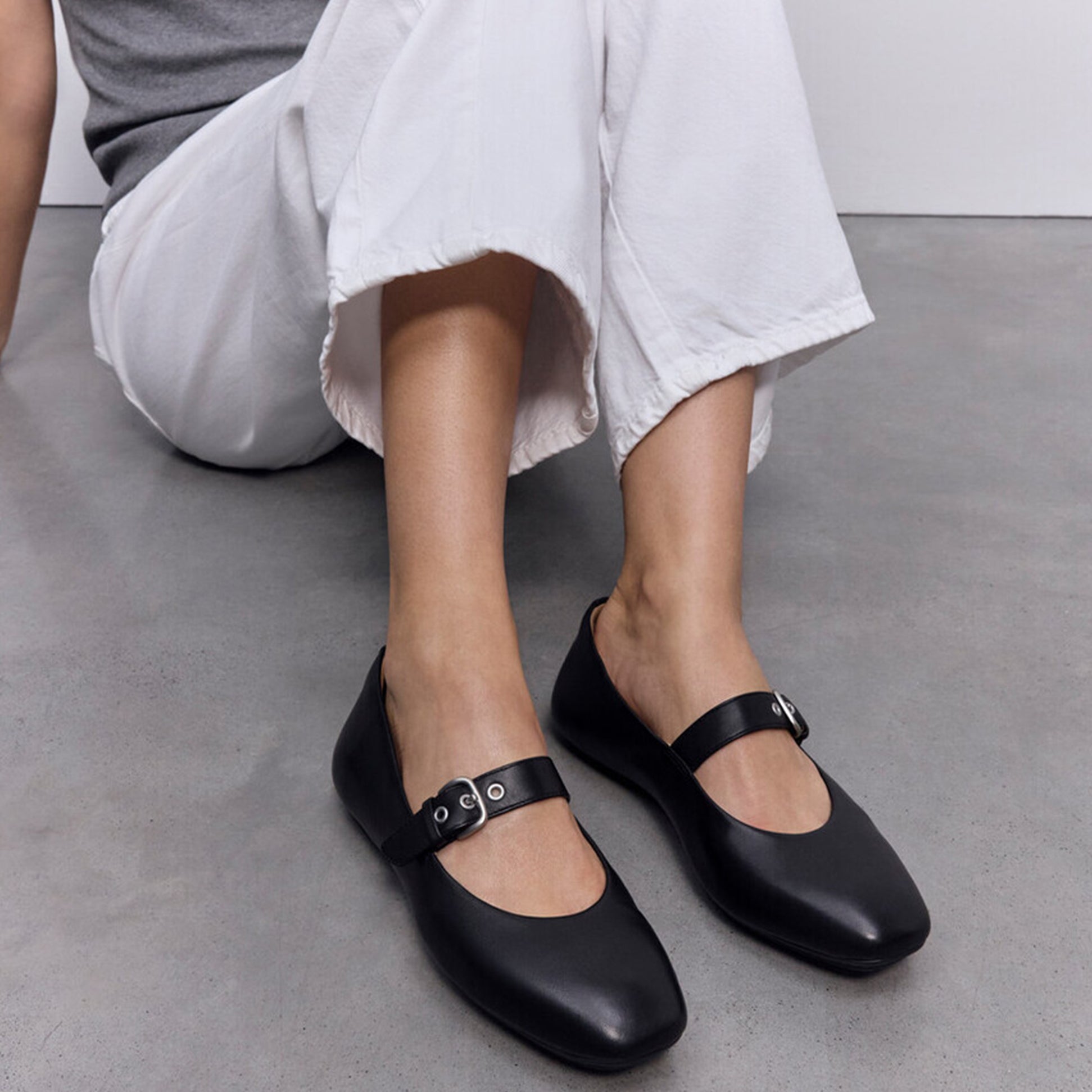 FitFlop DELICATO LEATHER Womens Mary Jane All Black