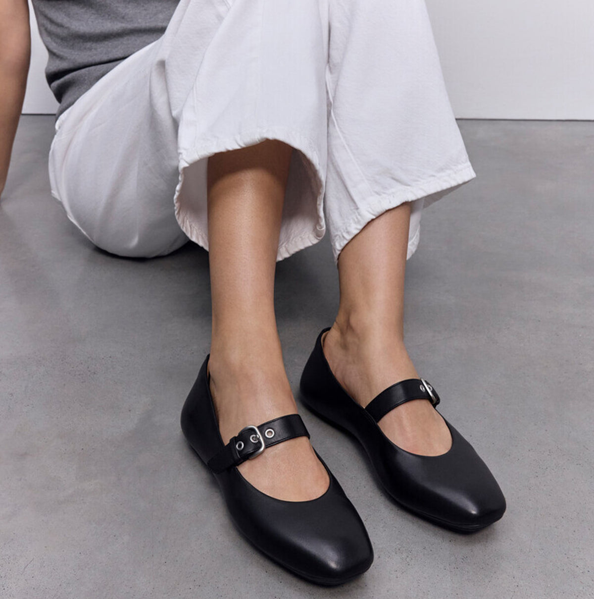 FitFlop DELICATO LEATHER Womens Mary Jane All Black