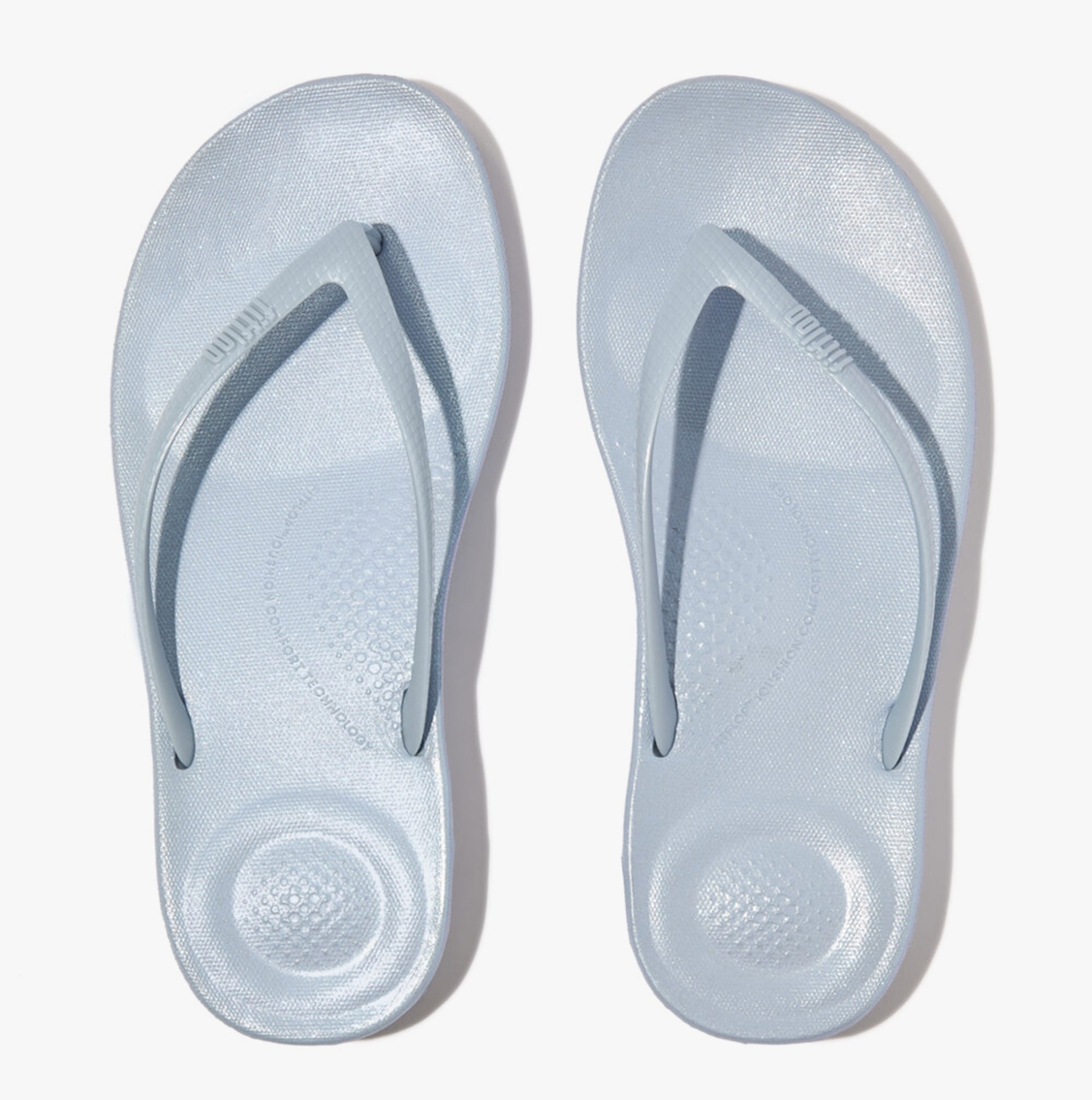 FitFlop iQUSHION PEARLIZED ERGONOMIC Womens Flip Flops Pearlized Skywash Blue