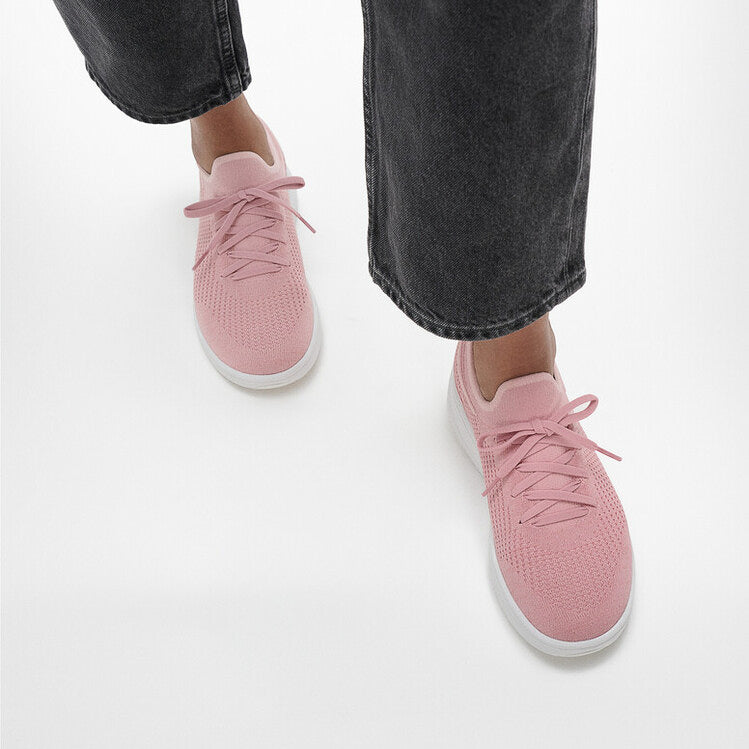 FitFlop SUPER-Q KNIT Womens Trainers Soft Blush front view on feet with casual outfit, showcasing lace-up design.