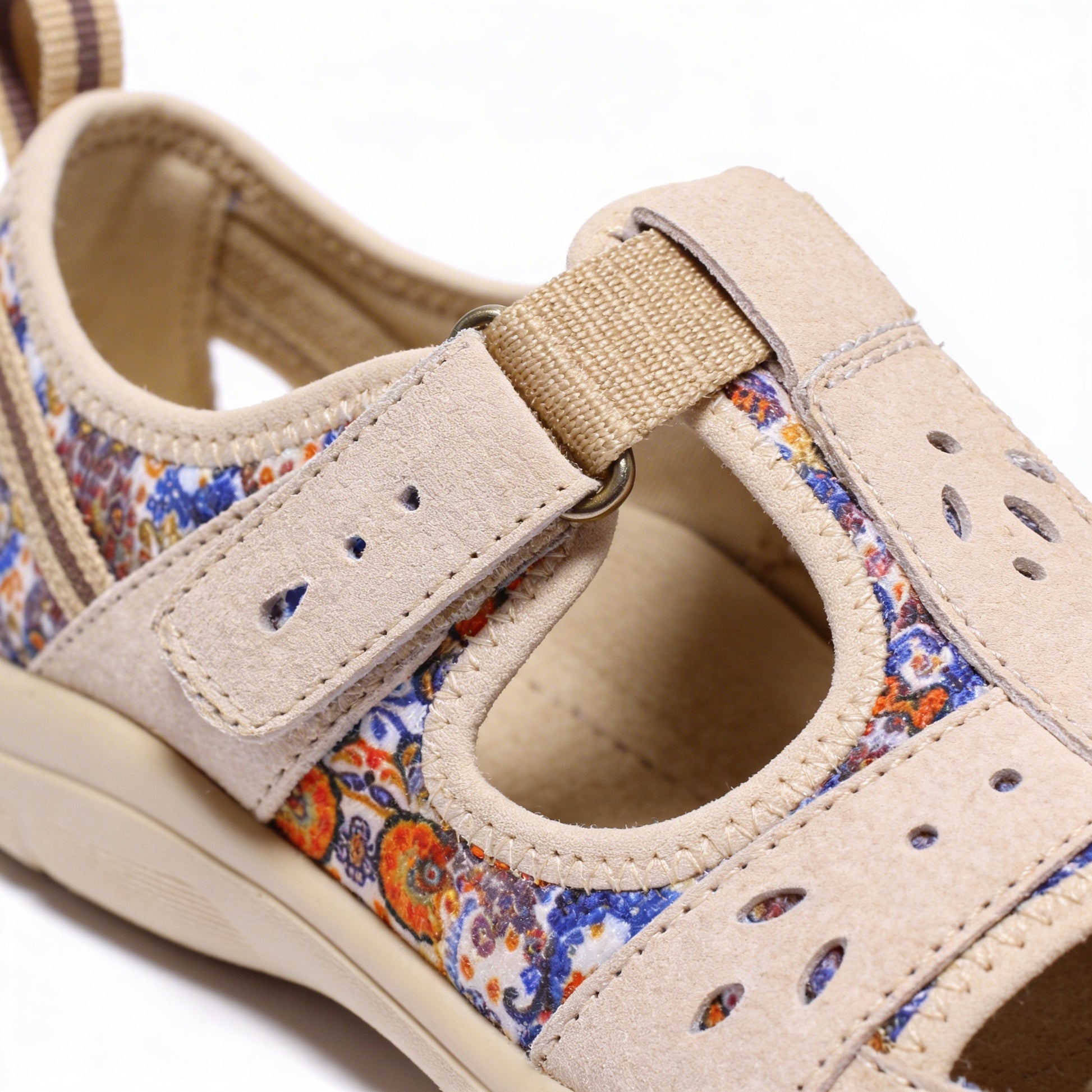 Free Spirit CLEVELAND Womens Casual Shoes Parchment Multi