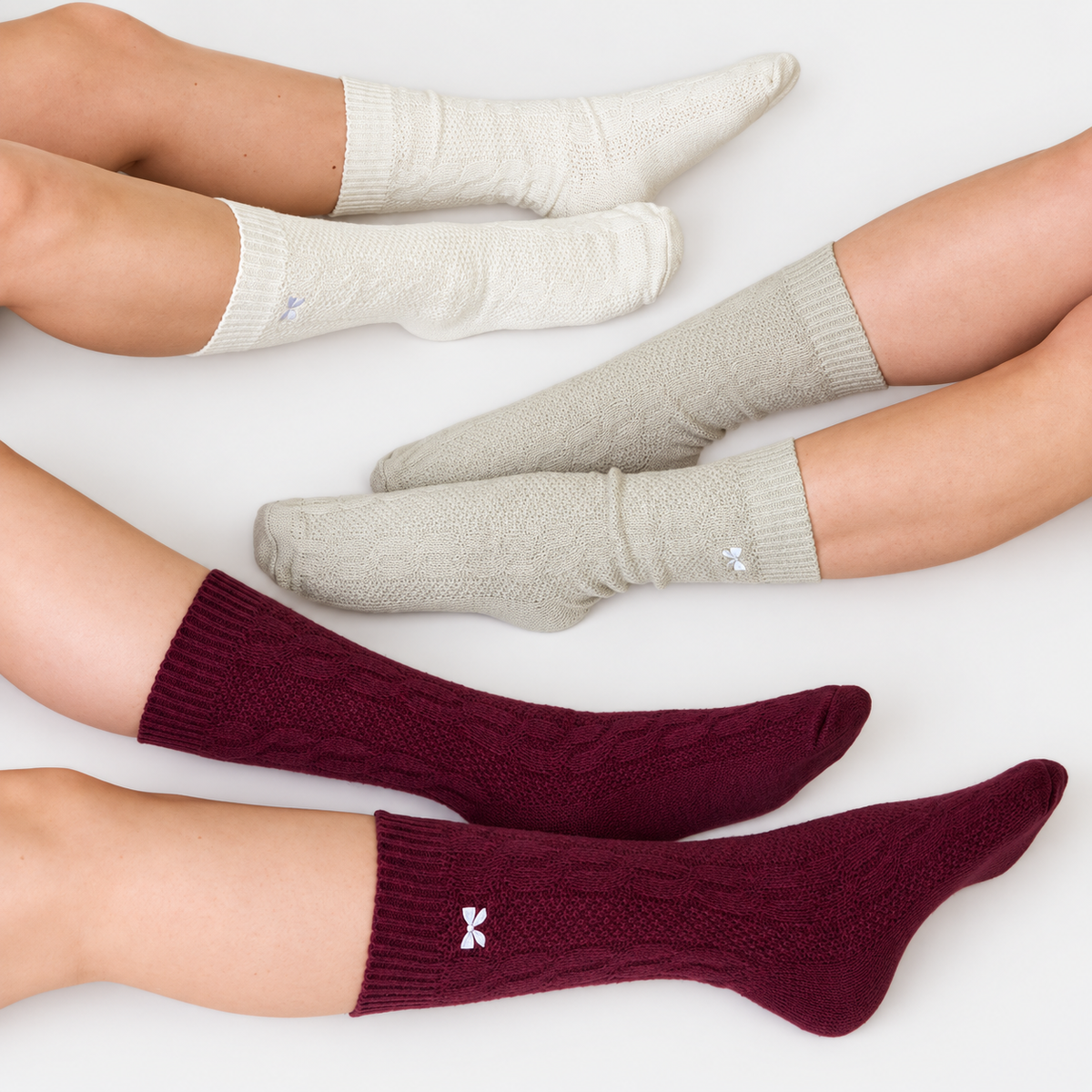 Totes Toasties SUPERSOFT ANKLE SOCKS WITH EMBROIDERY Womens Crew Socks Burgundy / Cream / Grey