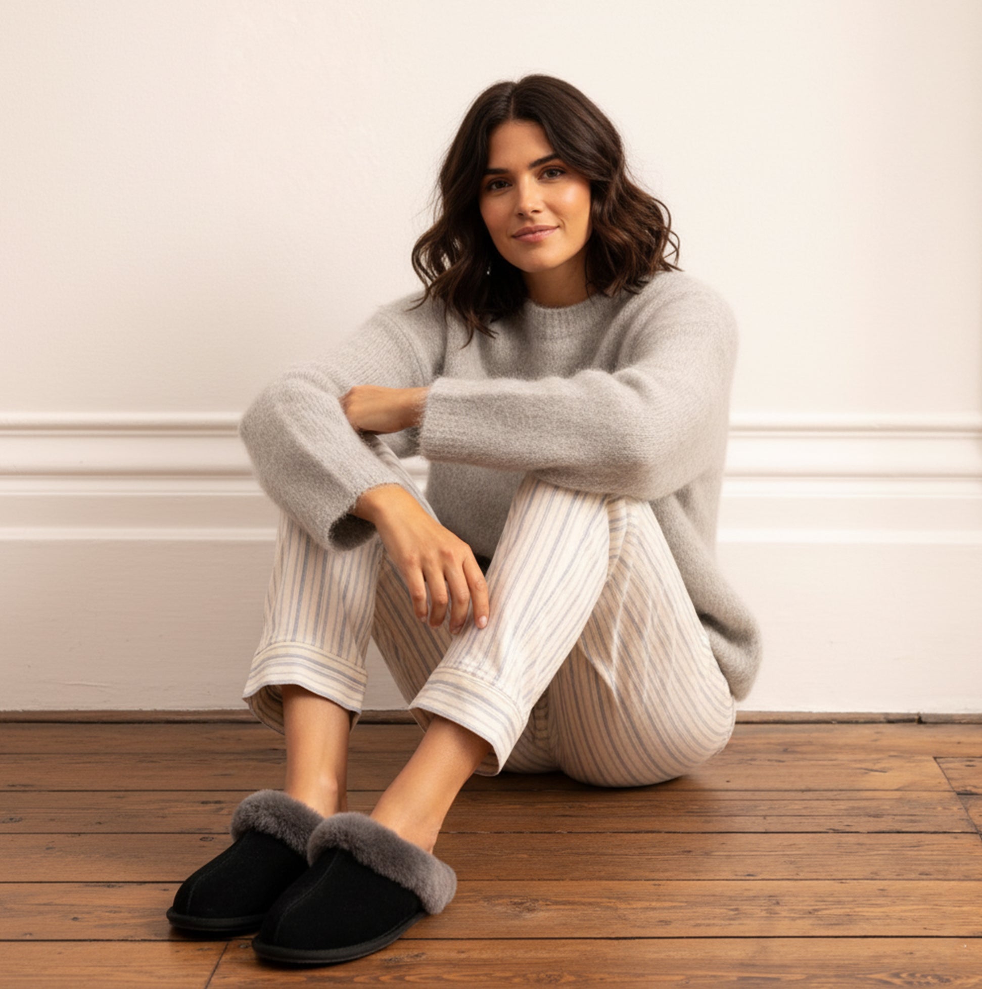 HOS Sheepskin AYLA Womens Real Sheepskin Mule Slippers Black