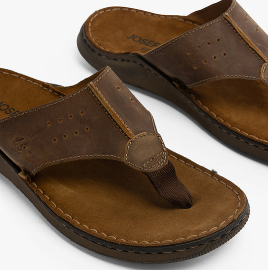 Josef Seibel MAVERICK 05 Mens Toe-Post Sandals Chestnut