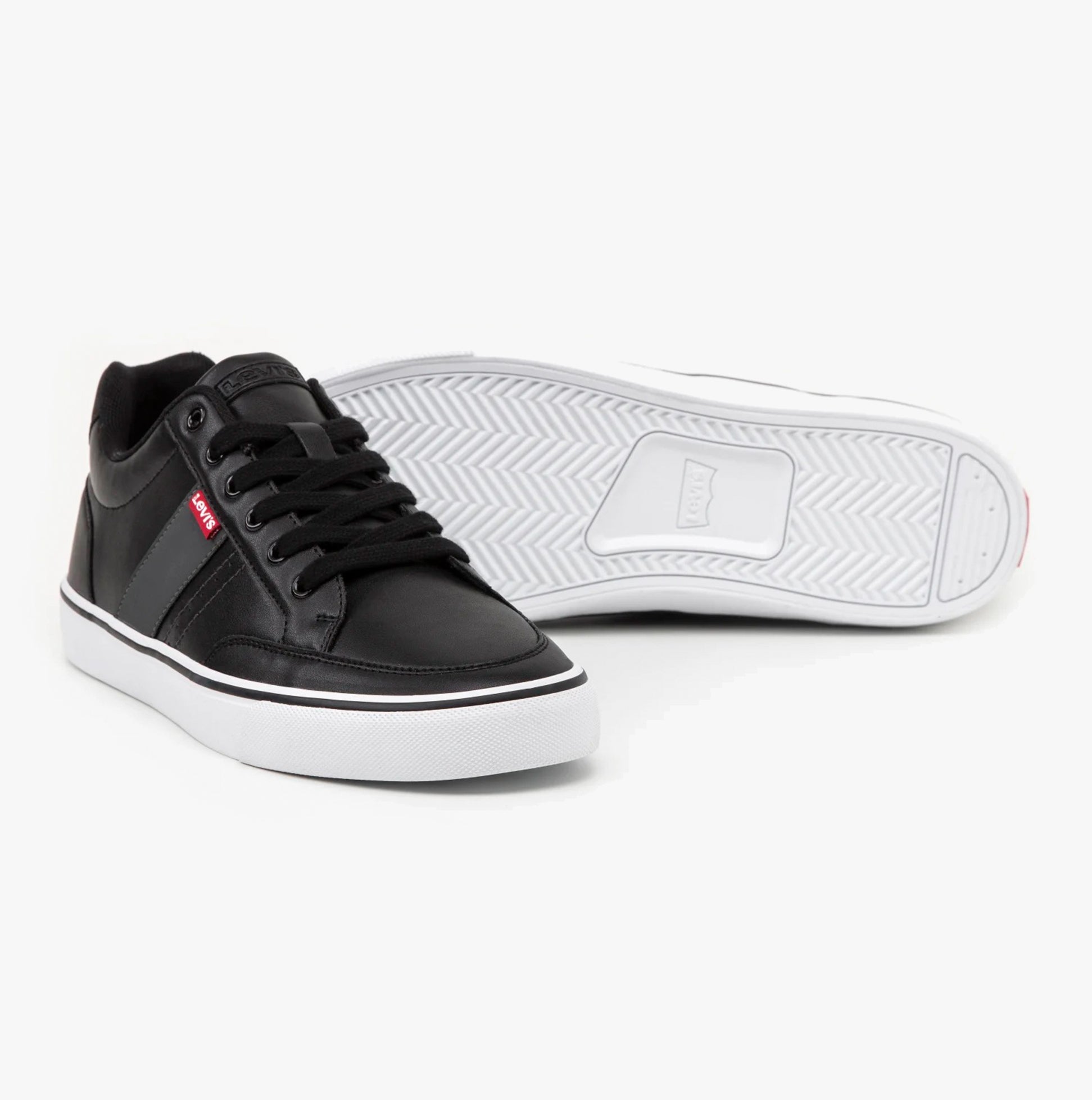 Levi's TURNER 2.0 Mens Trainers Black
