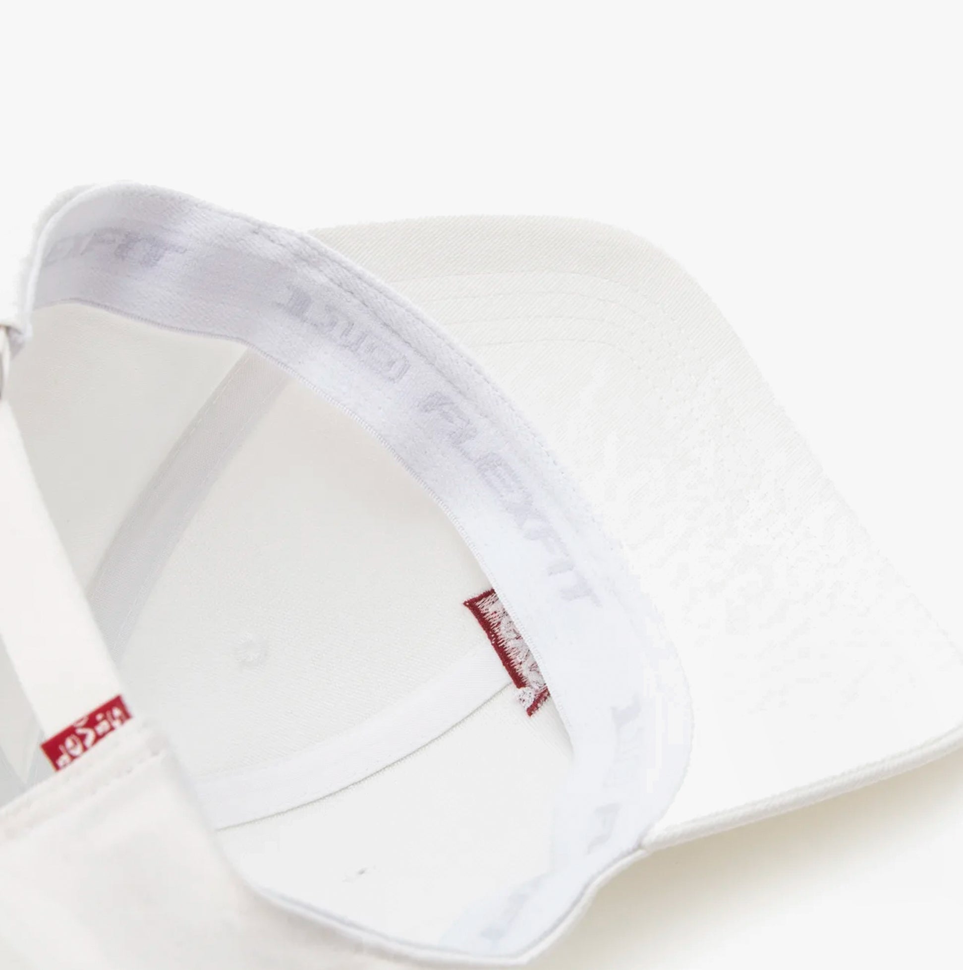 Levi's HOUSEMARK FLEXFIT Mens Cap Regular White