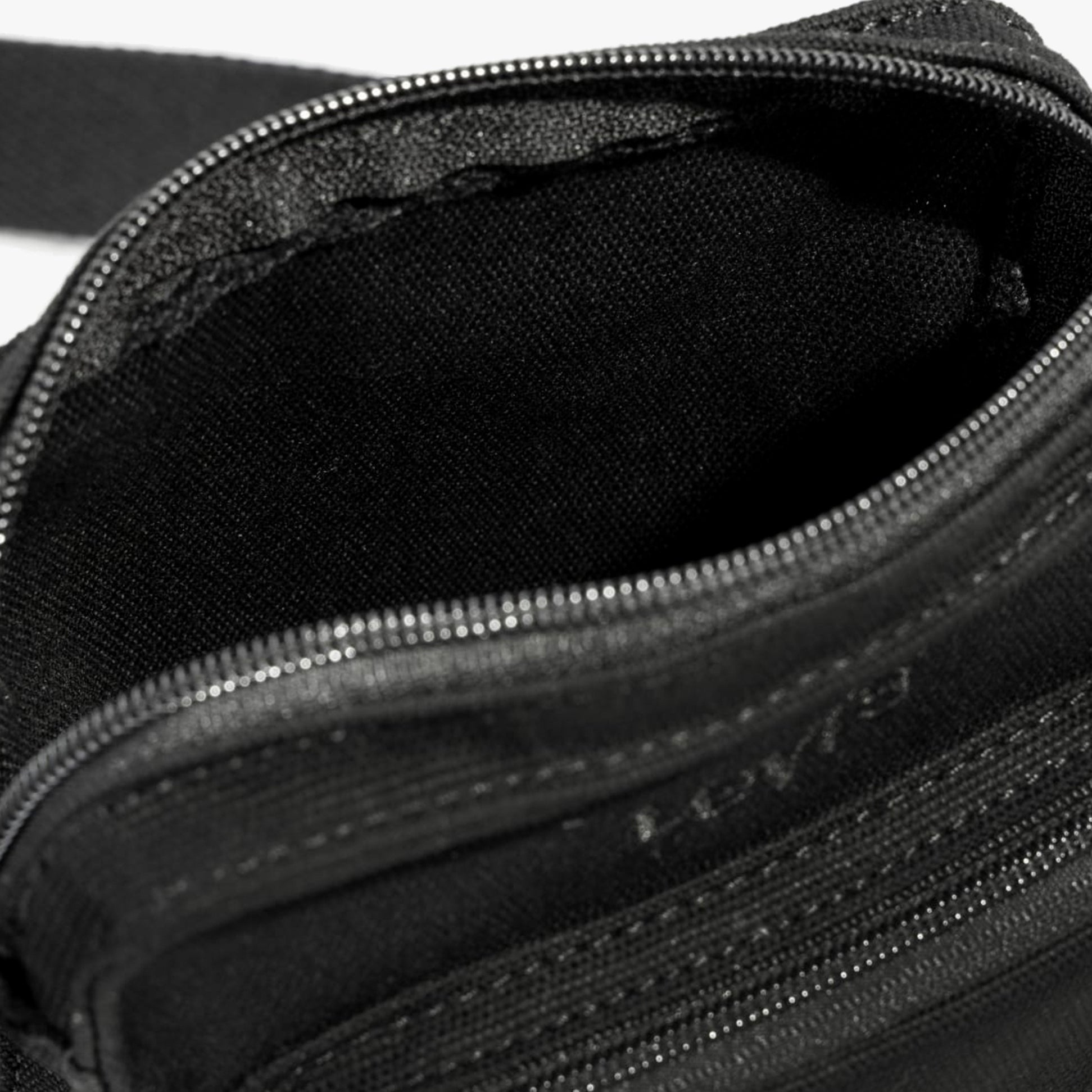 Levi's SMALL NS ZIP CROSSBODY Mens Bag Black