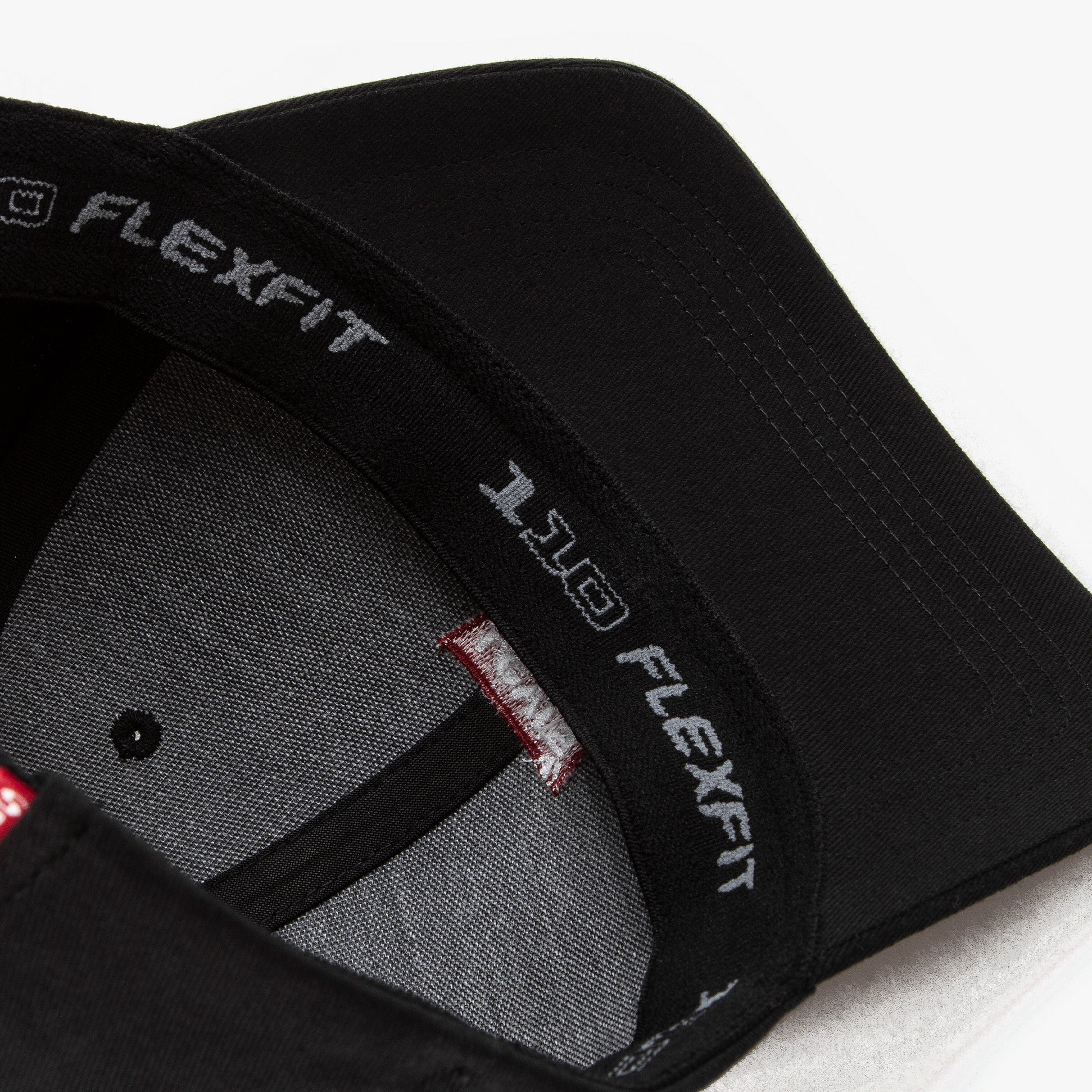 Levi's HOUSEMARK FLEXFIT Unisex Cap Black