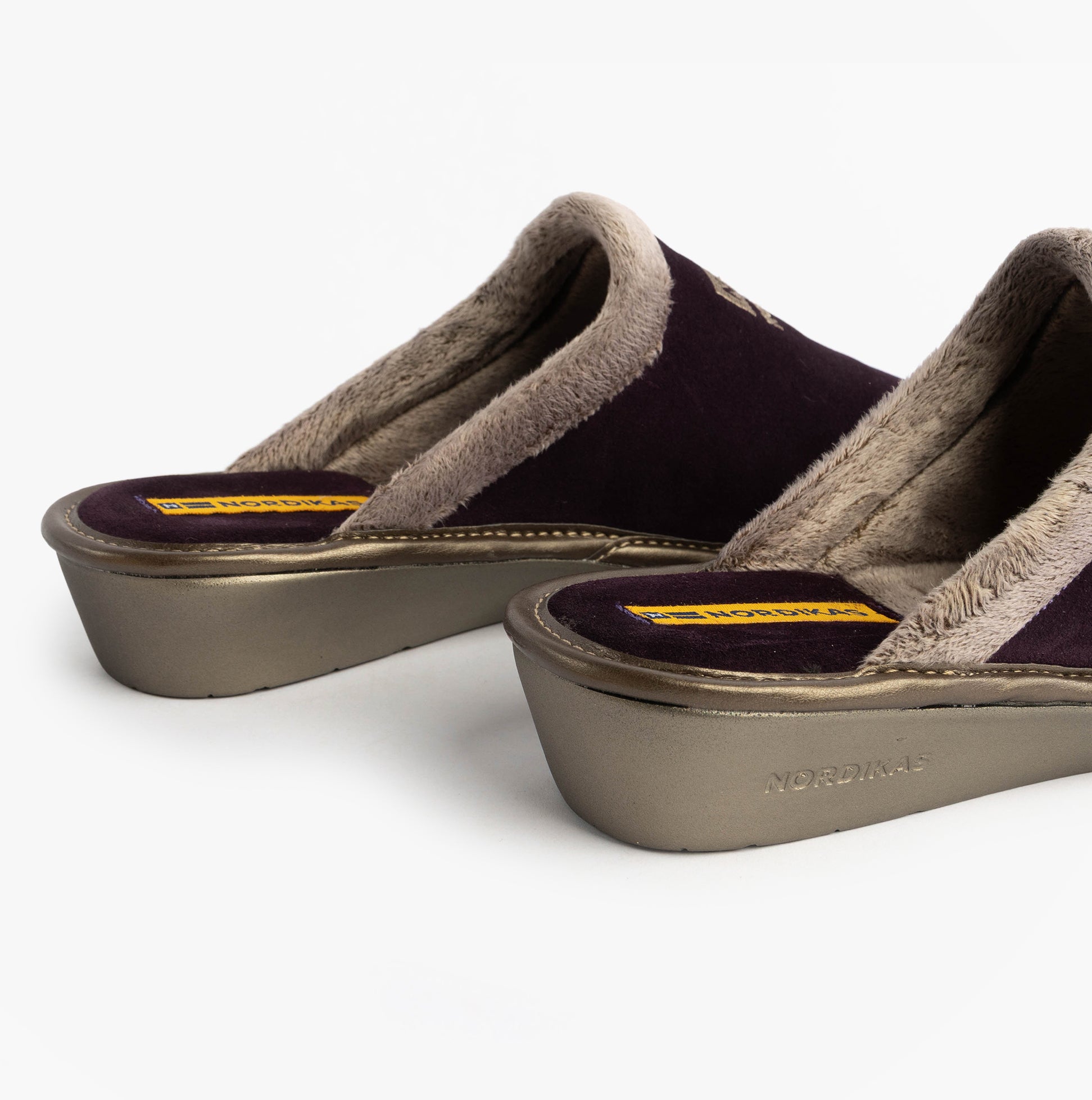 Nordikas 238 Womens Suede Mule Slippers Purple