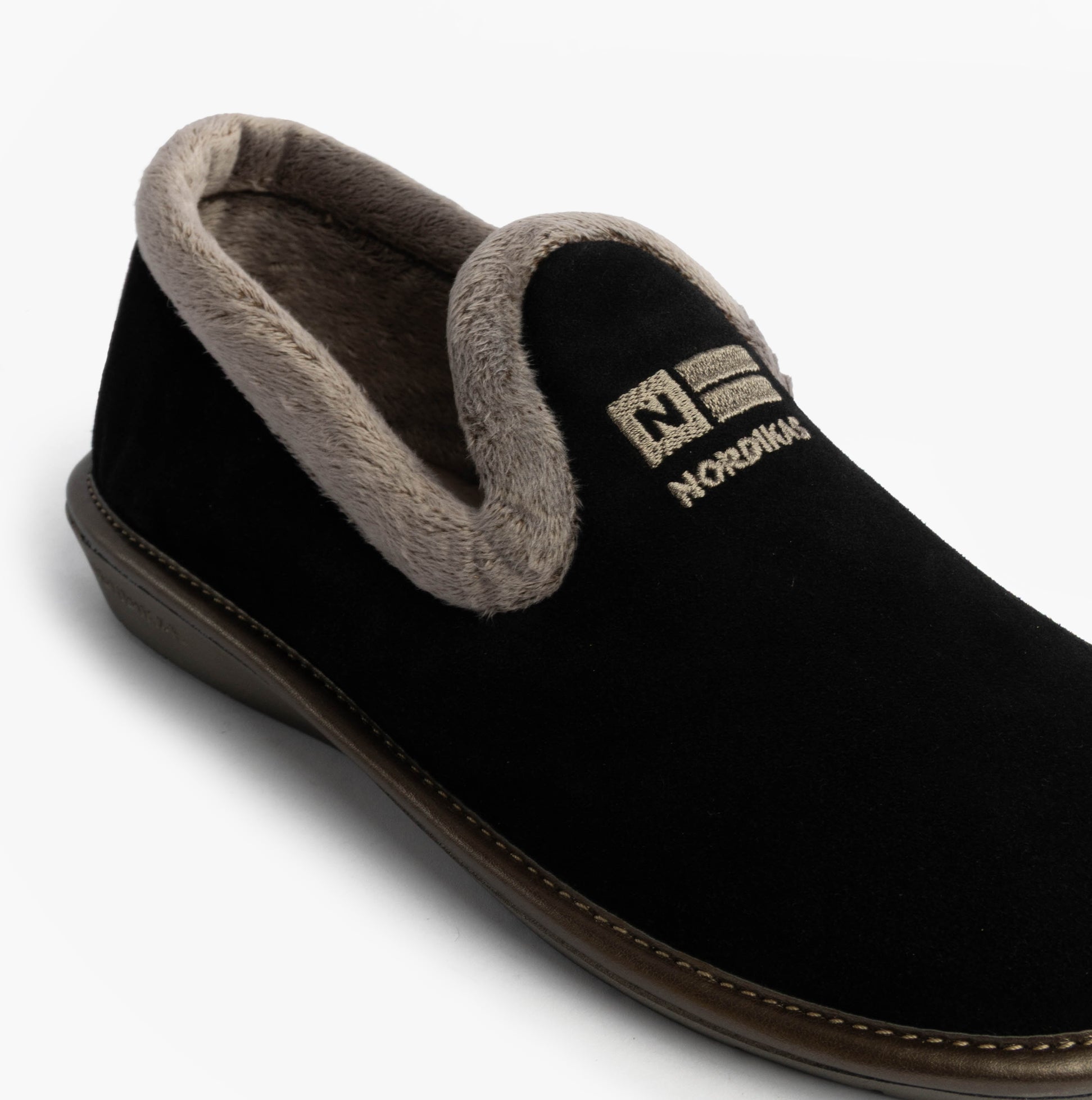 Nordikas Nordikas AFELPADO Womens Full Slippers SlippersNegro