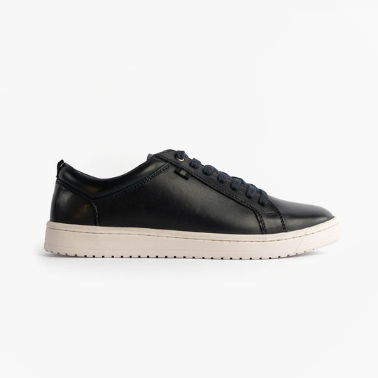 Roamers M799C Mens Trainers Navy side view casual leather trainers with lace-up closure.