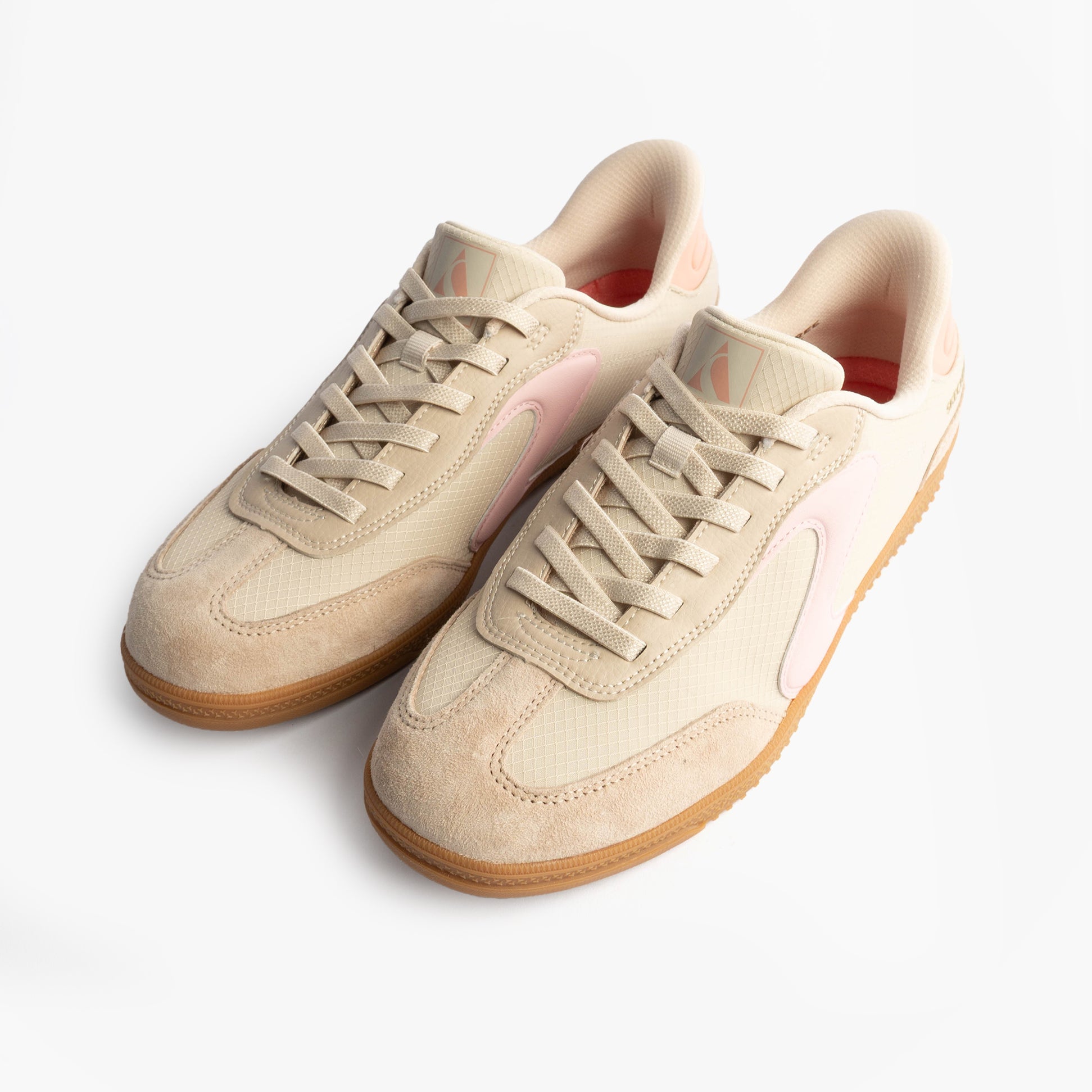 Skechers 185323/NTPK HOTSHOT Womens Trainers Natural Nylon/LeatherPink